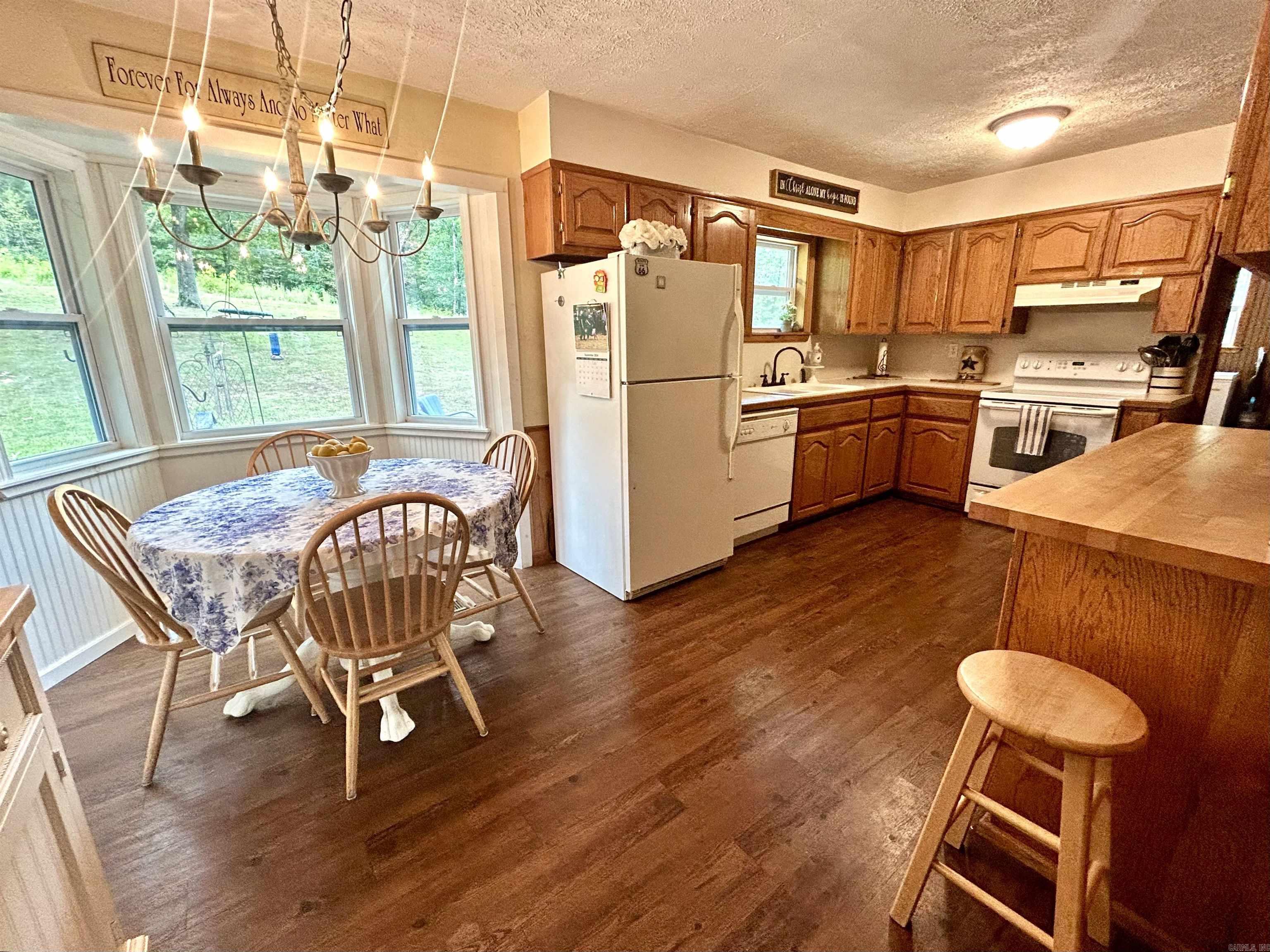 4066  Highway 16 East  Clinton, AR