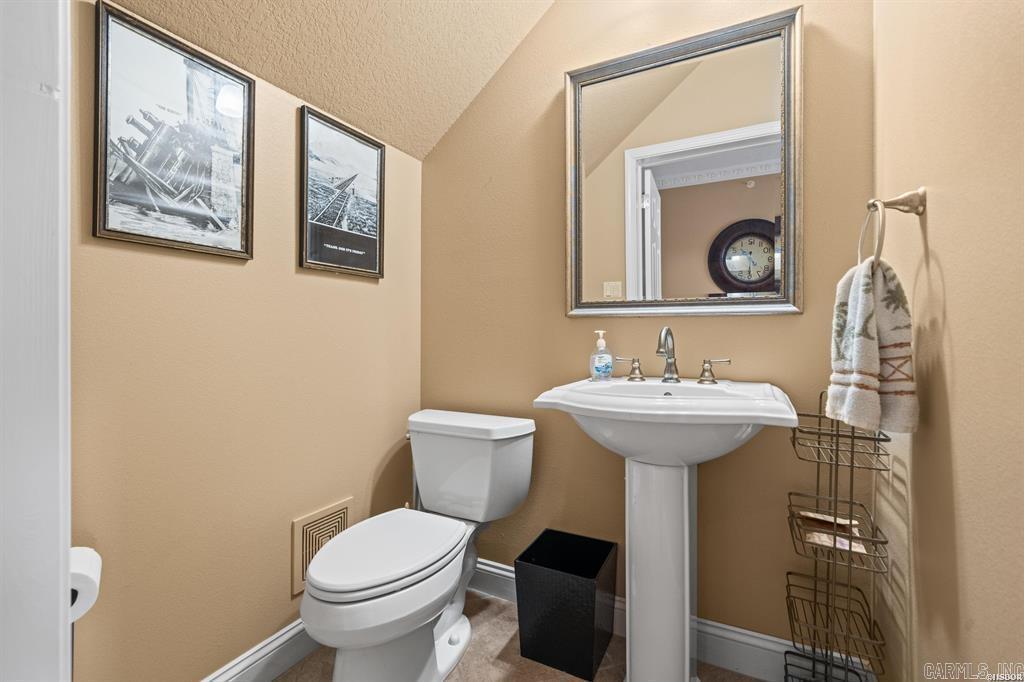 1380  Airport  Hot Springs, AR