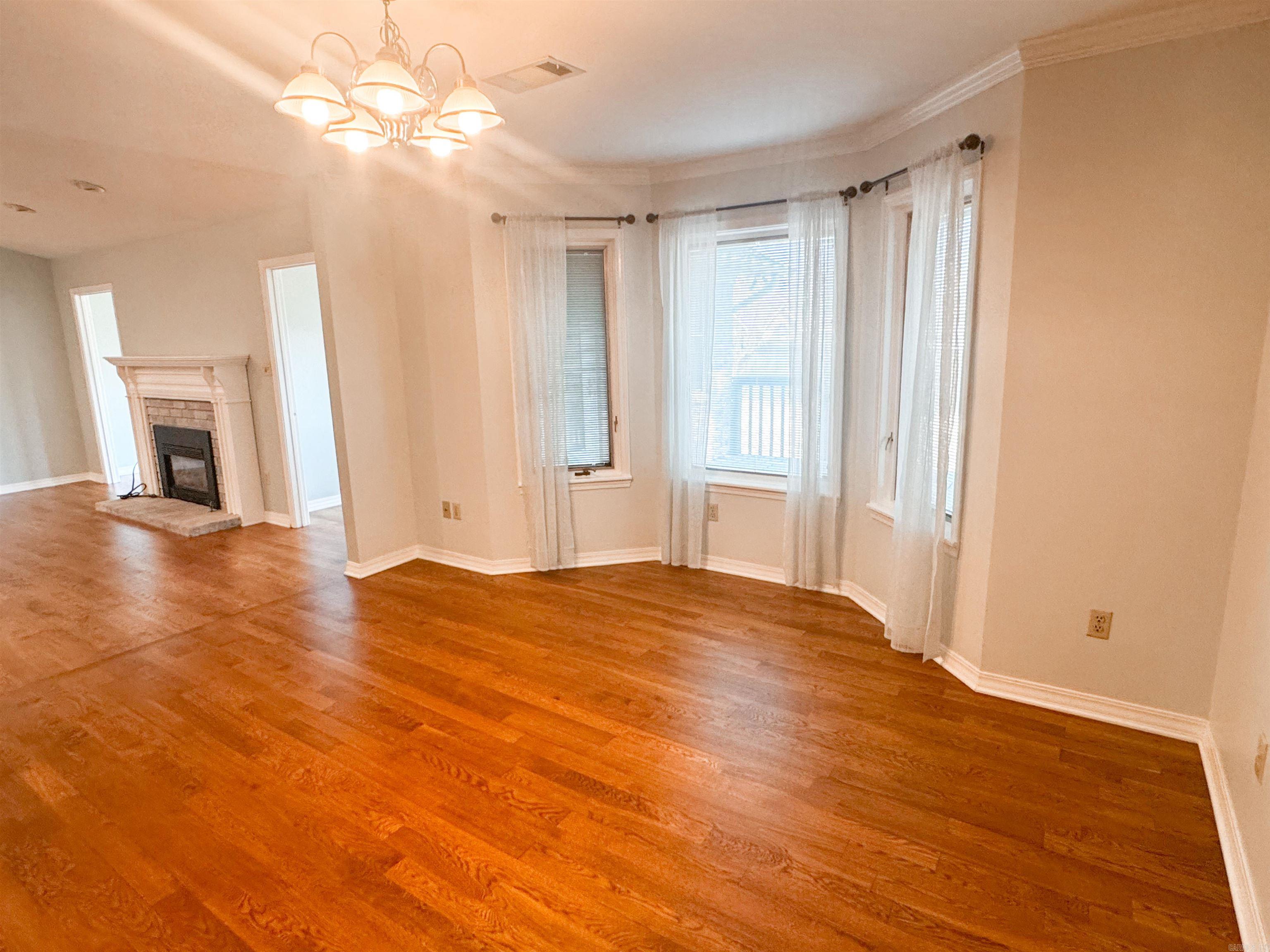 202  Live Oak  Searcy, AR