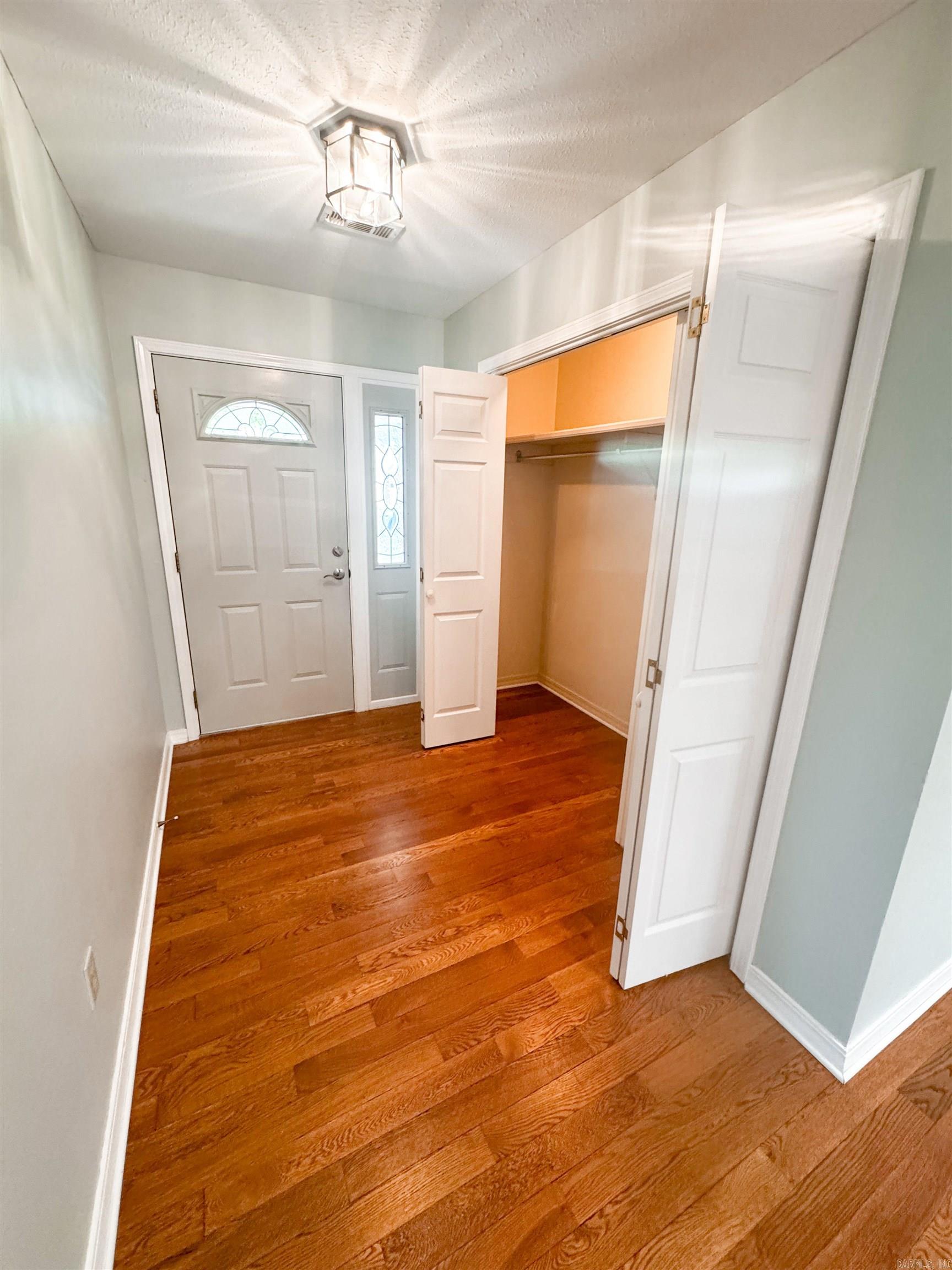 202  Live Oak  Searcy, AR
