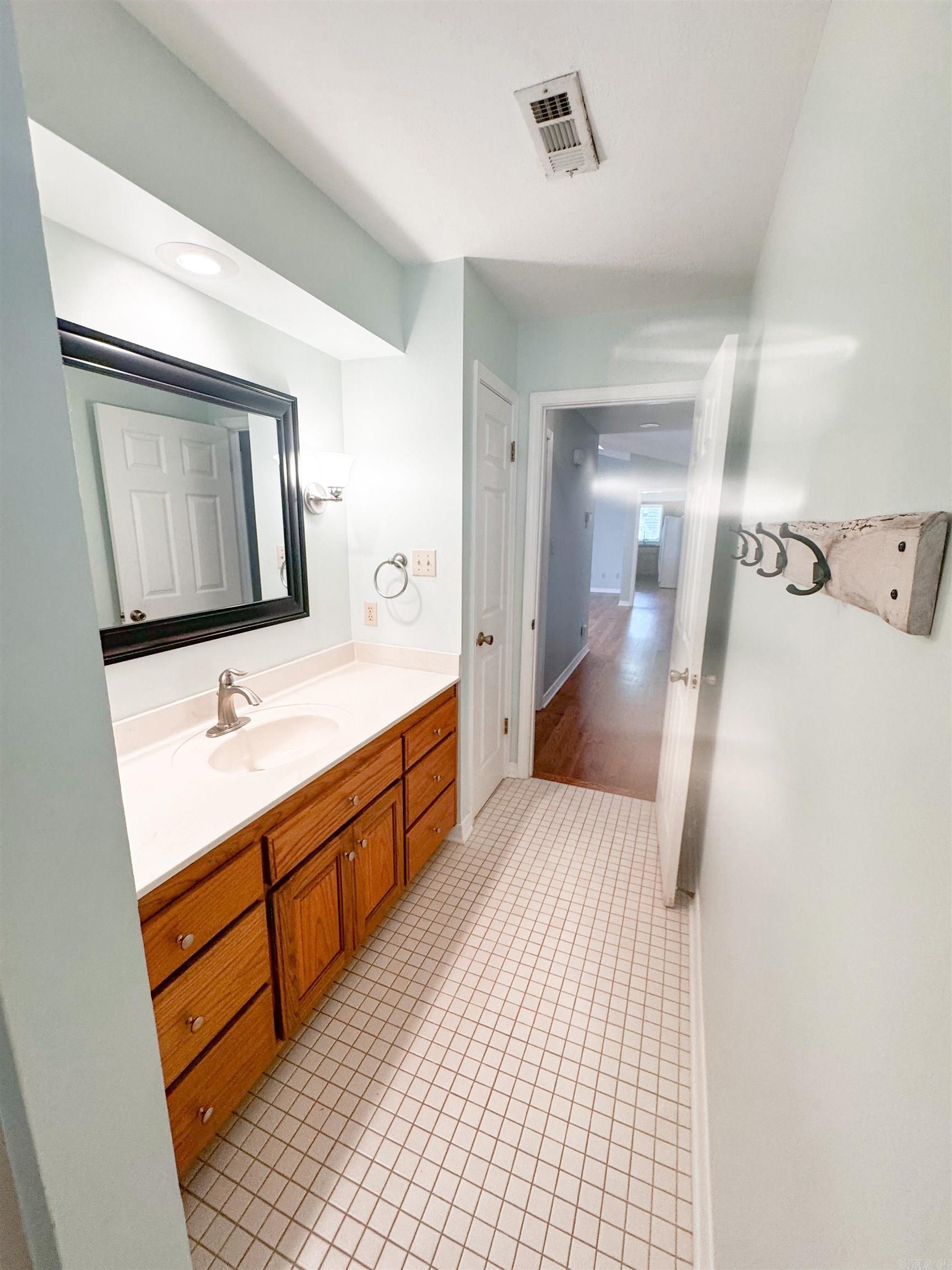 202  Live Oak  Searcy, AR
