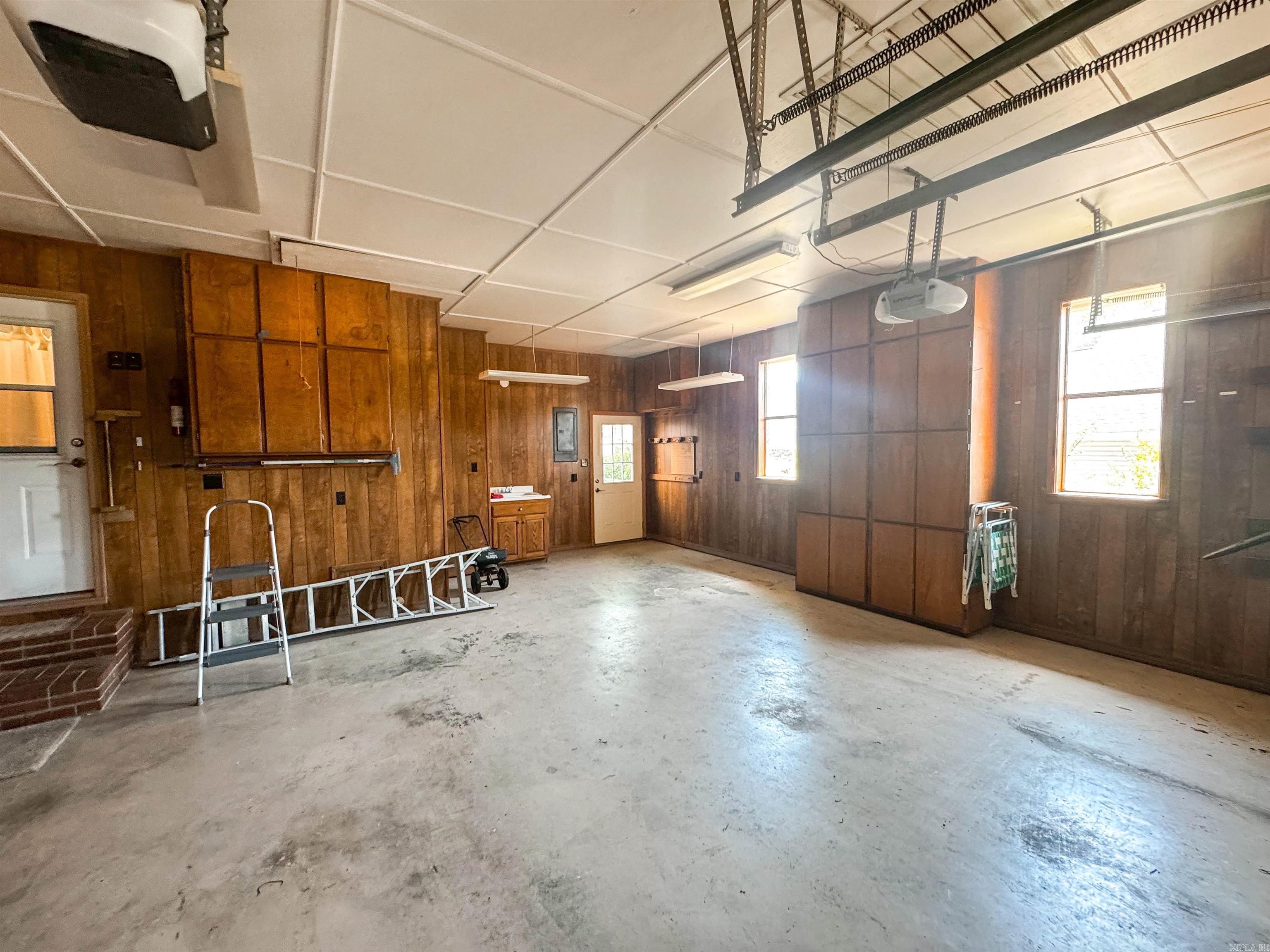202  Live Oak  Searcy, AR