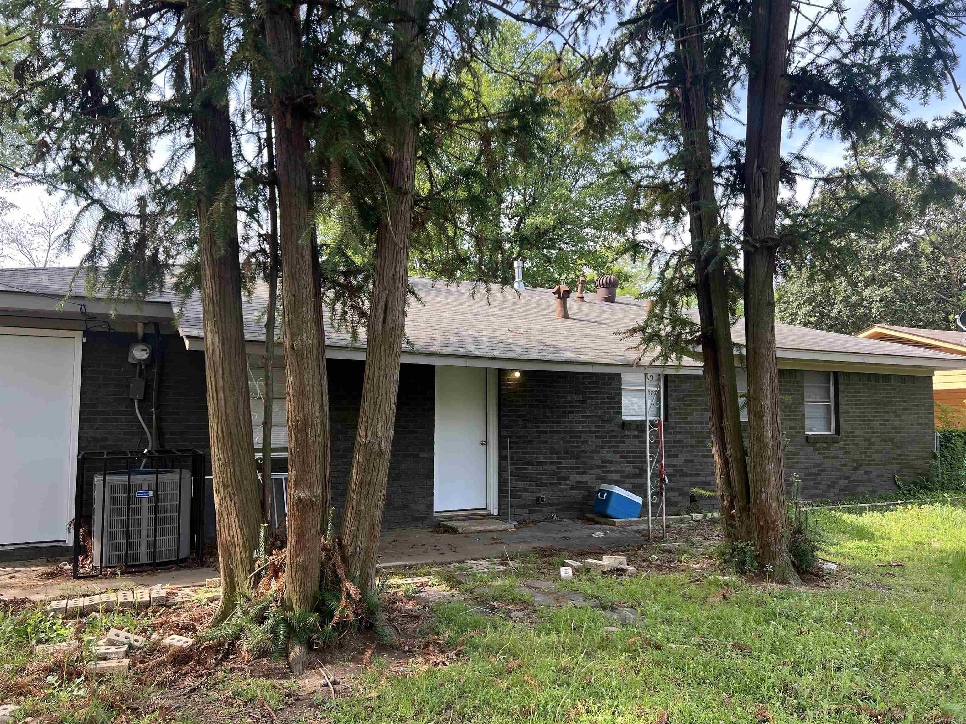 1607  Belmoor  Pine Bluff, AR