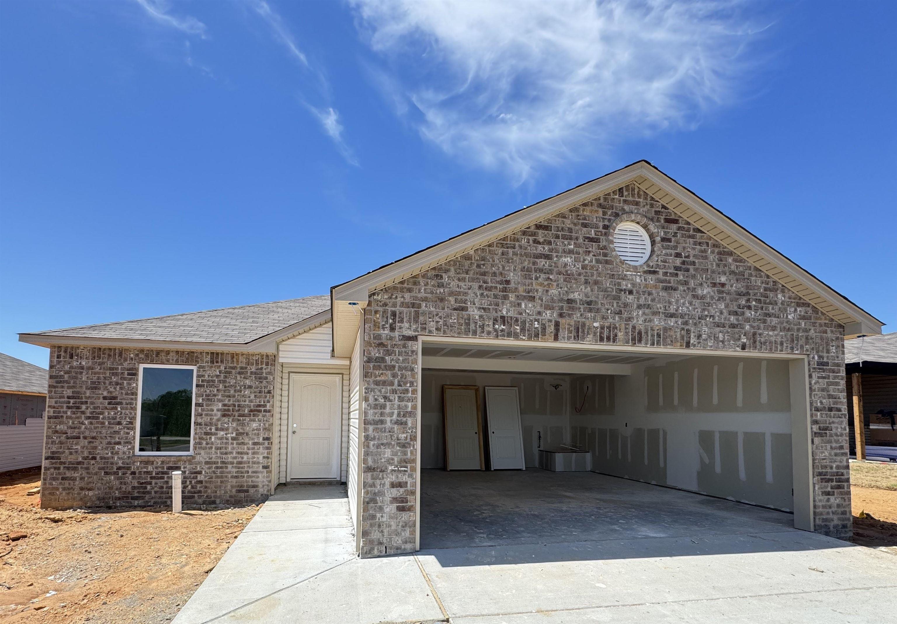 1241 Santa Fe Trail