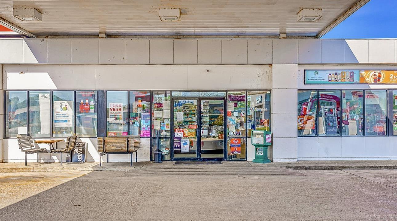 876  Batesville Blvd  South Side, AR