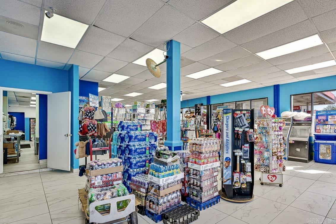 876  Batesville Blvd  South Side, AR