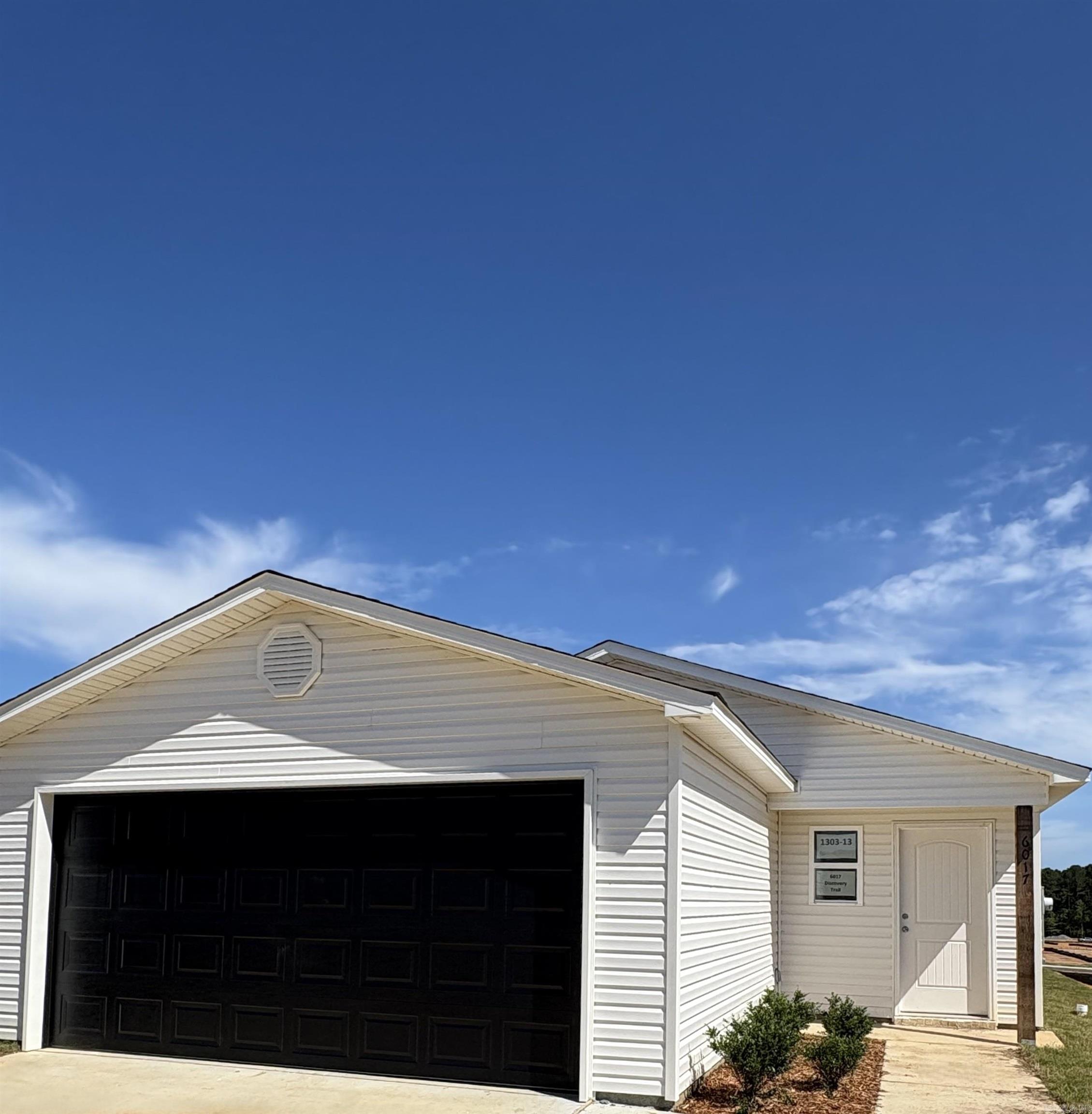 6017 Discovery Trail