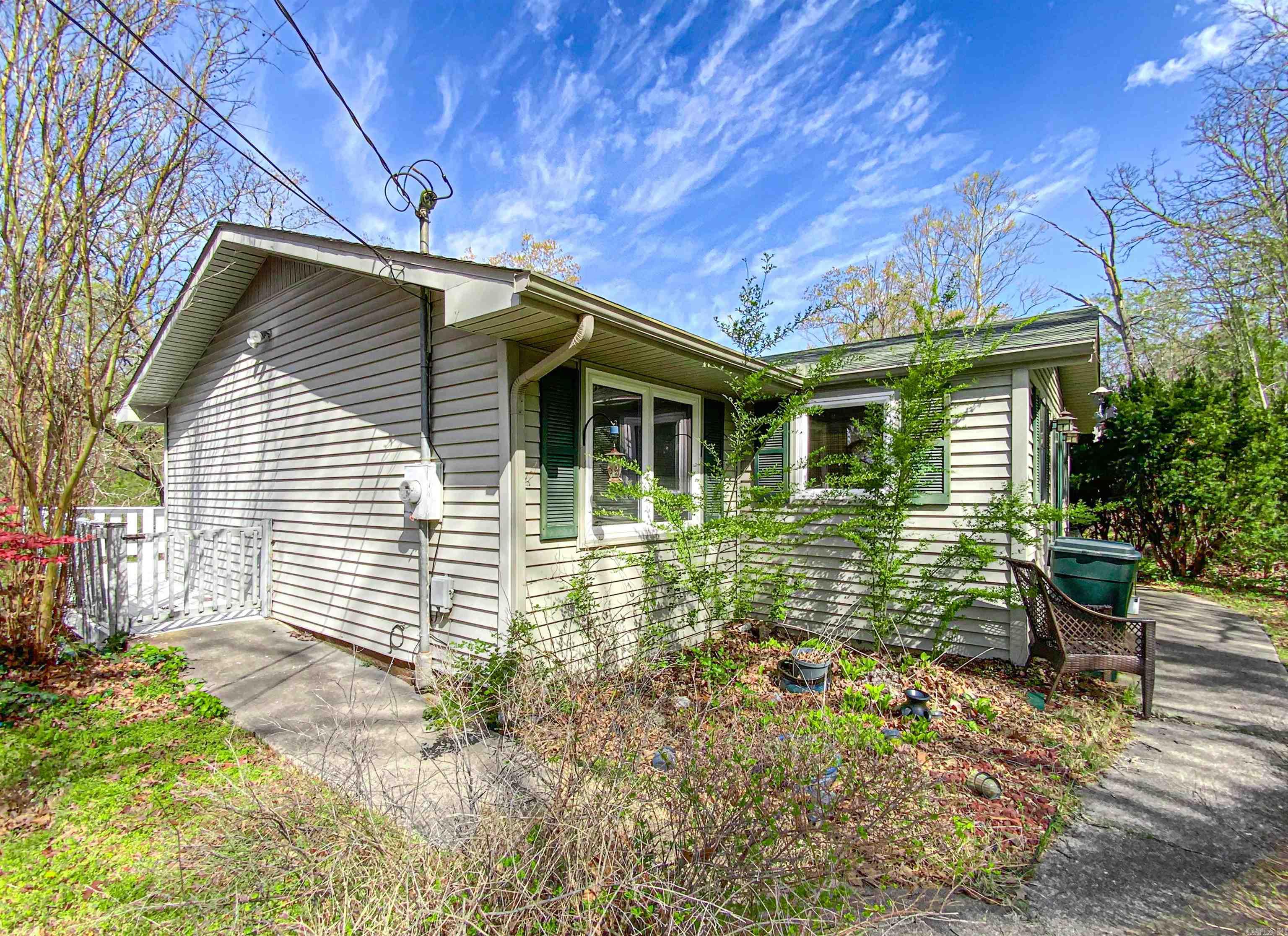 110  Walnut  Yellville, AR