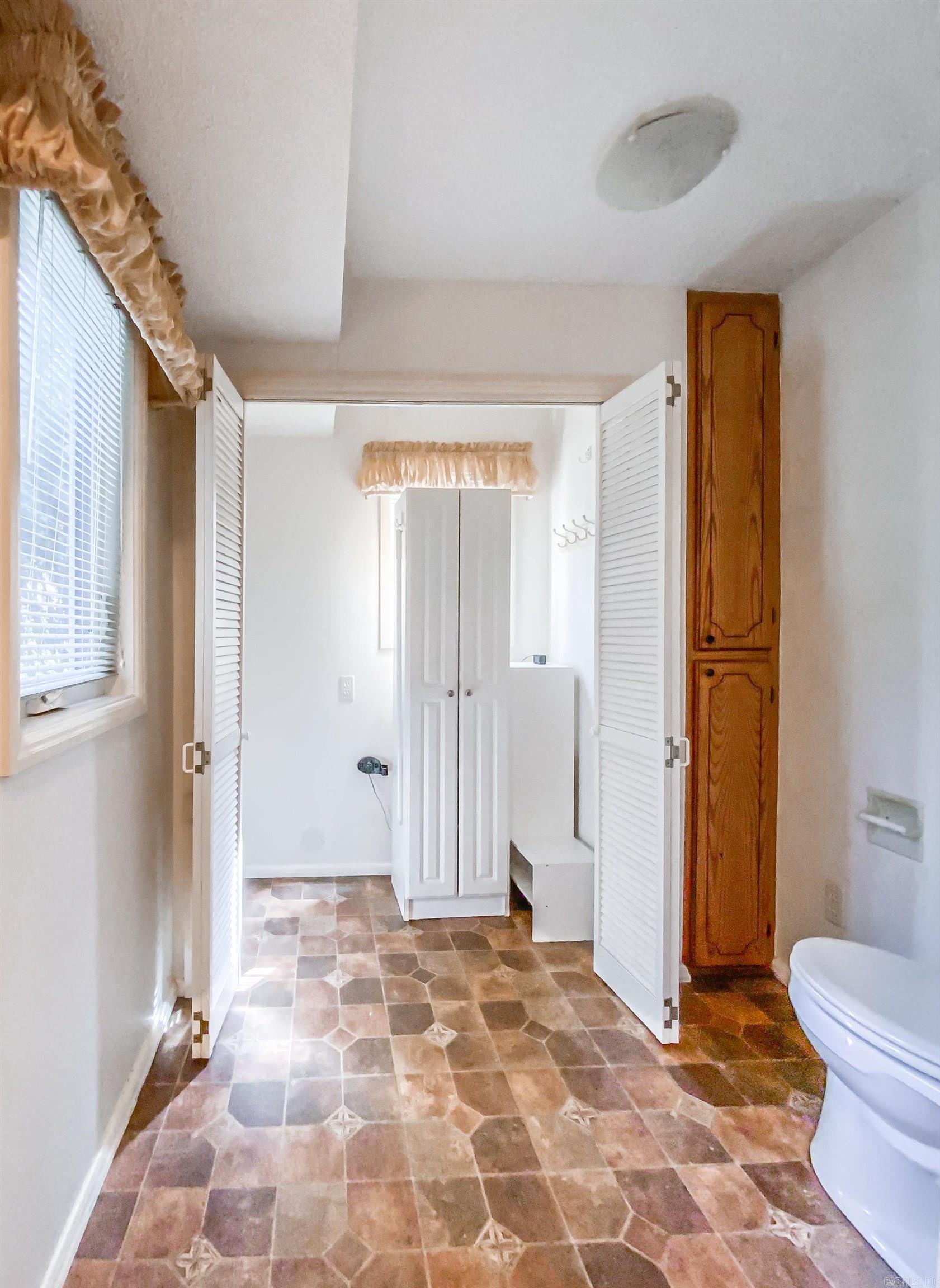 110  Walnut  Yellville, AR