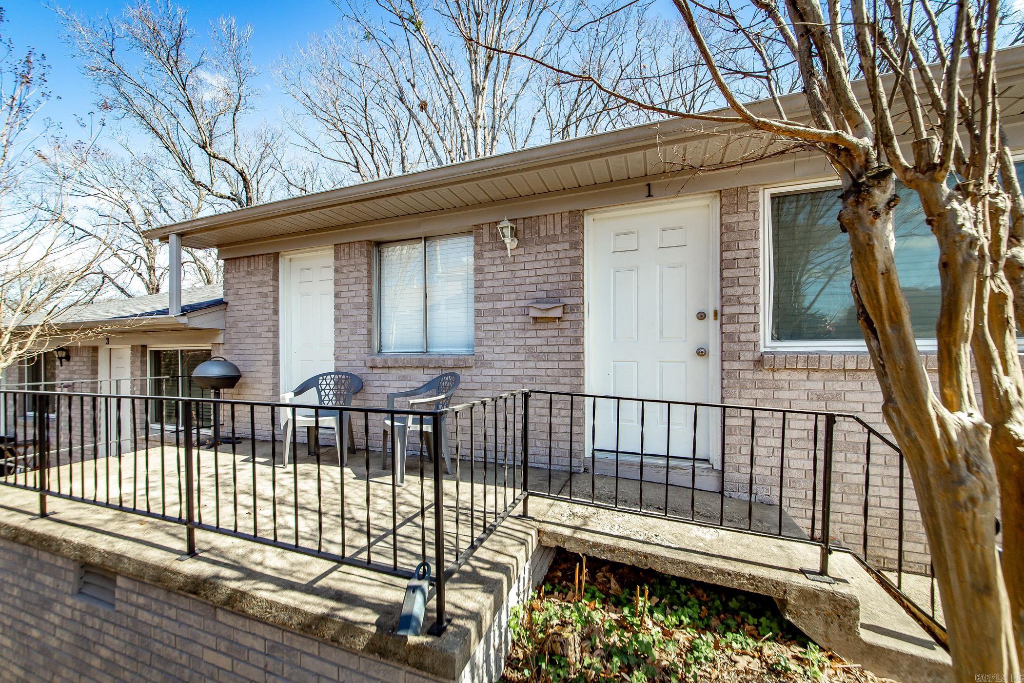 7608  T  Little Rock, AR