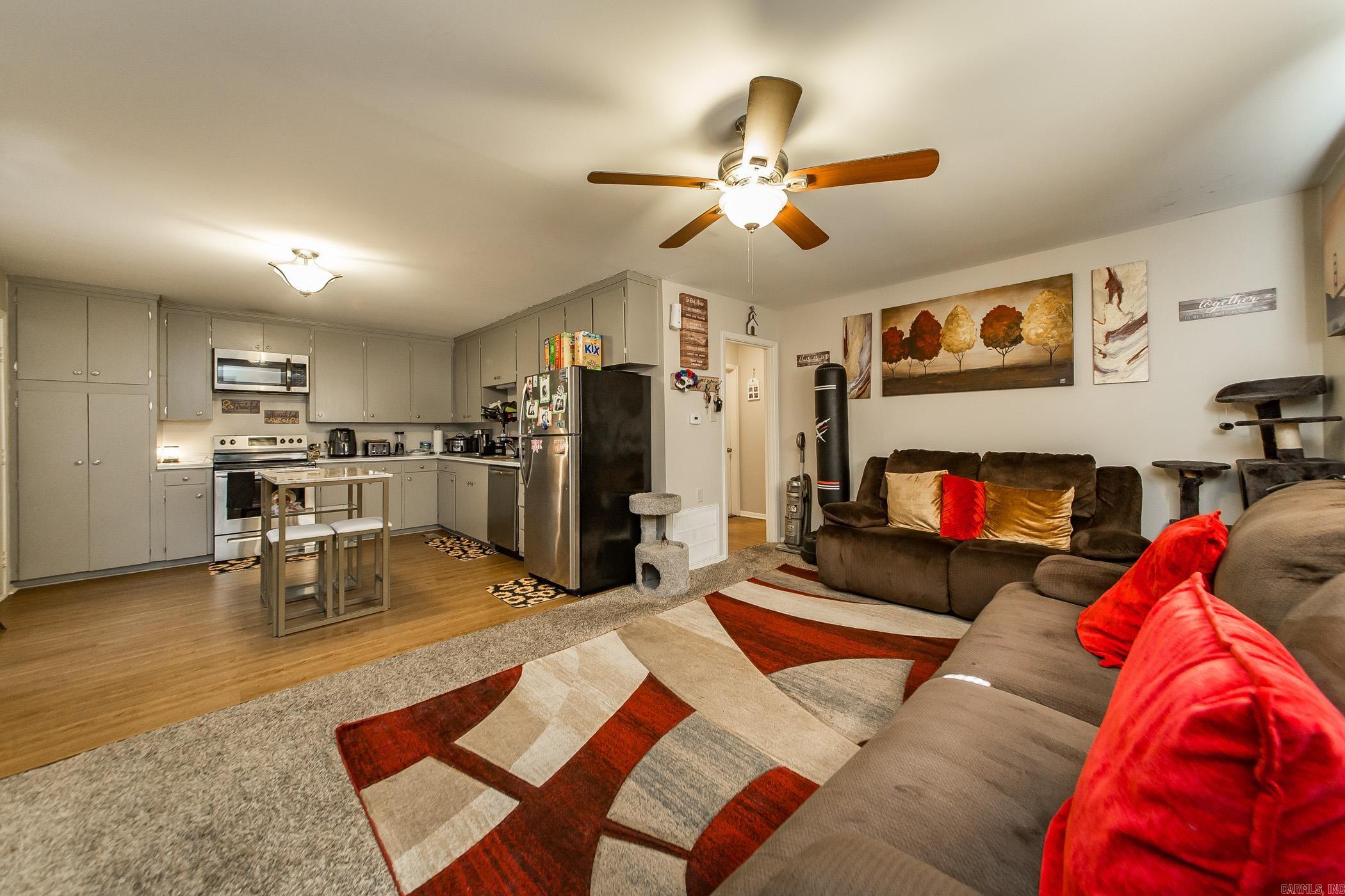 7608  T  Little Rock, AR
