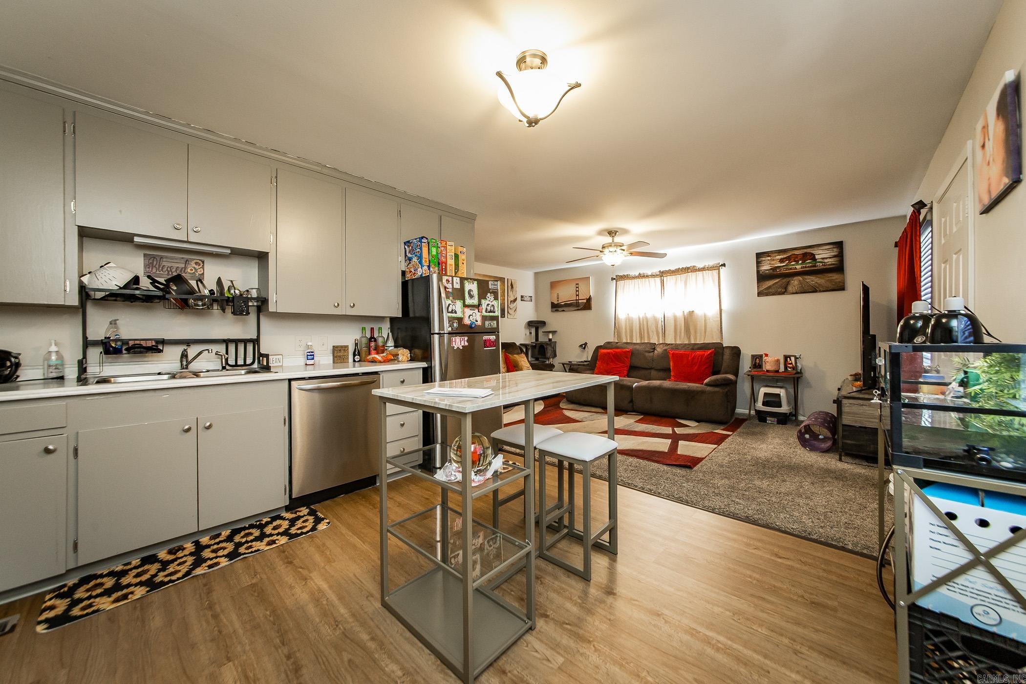 7608  T  Little Rock, AR