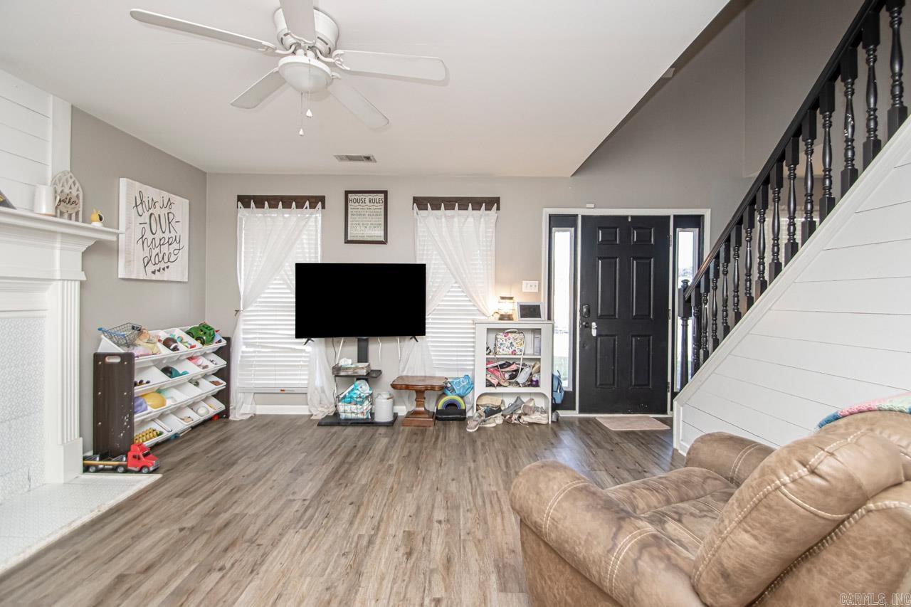 3712  Hazelwood  Benton, AR