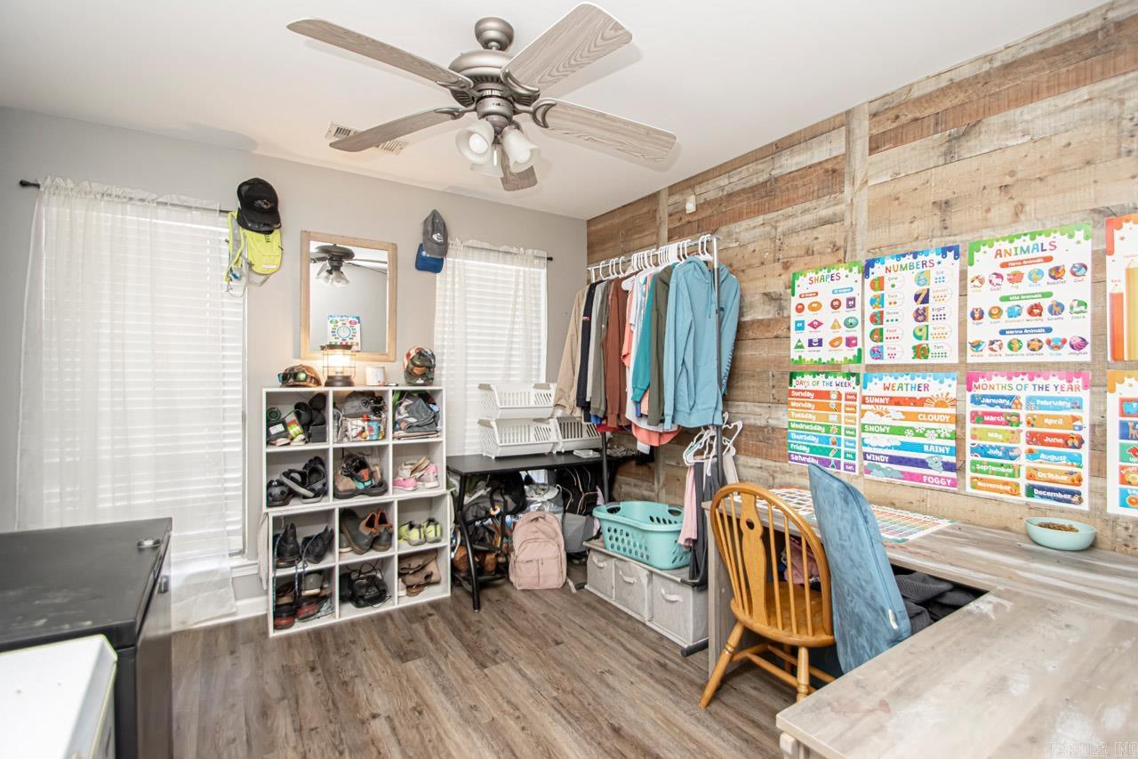 3712  Hazelwood  Benton, AR