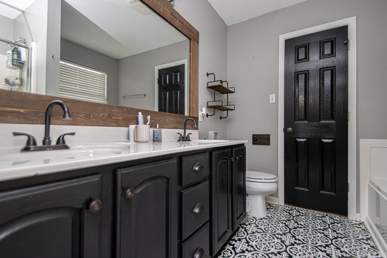 3712  Hazelwood  Benton, AR