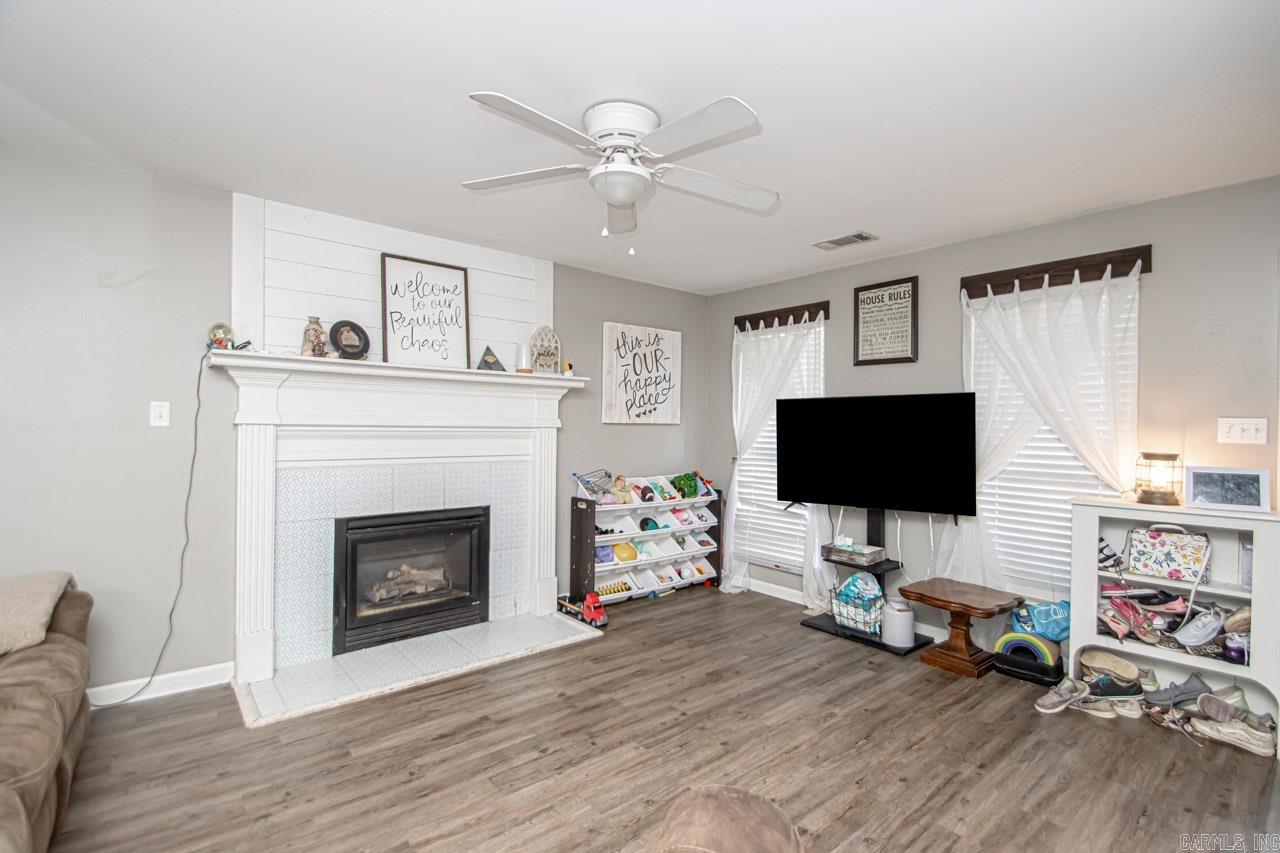 3712  Hazelwood  Benton, AR