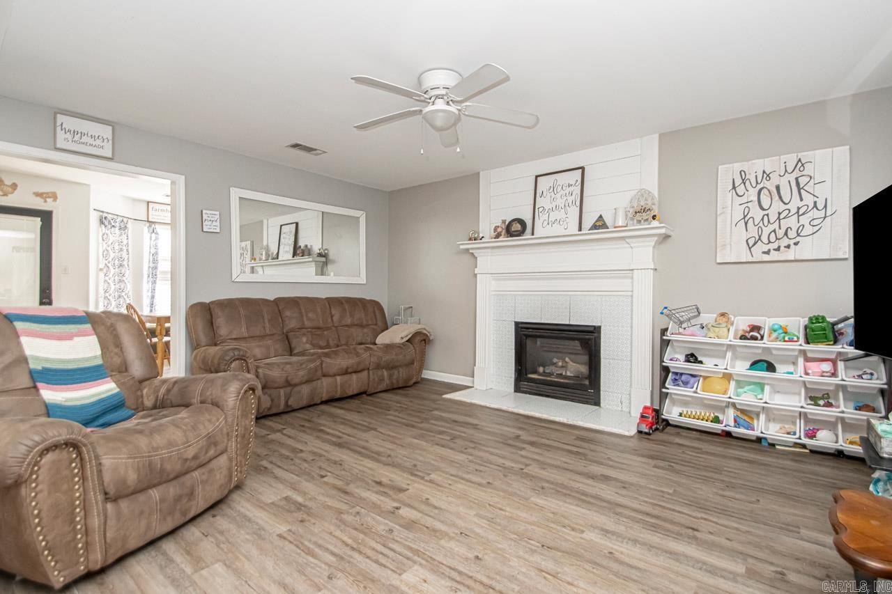 3712  Hazelwood  Benton, AR