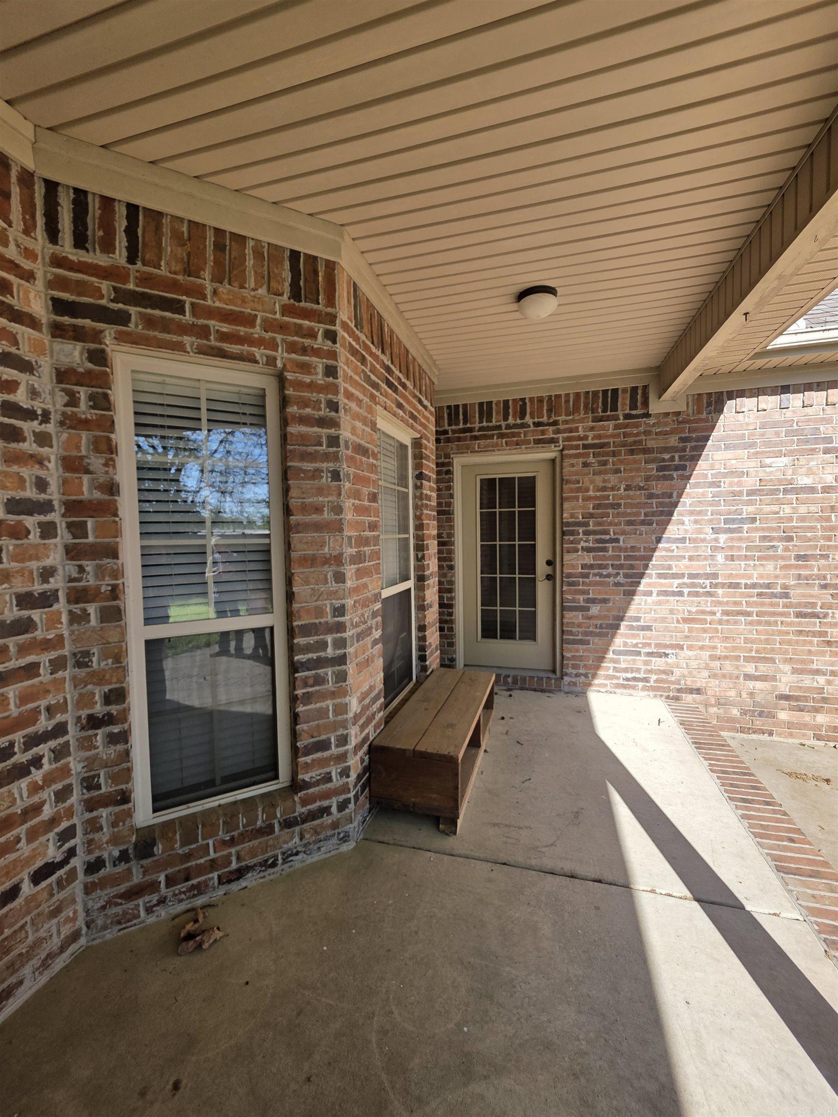 15  Talladega Loop  Cabot, AR