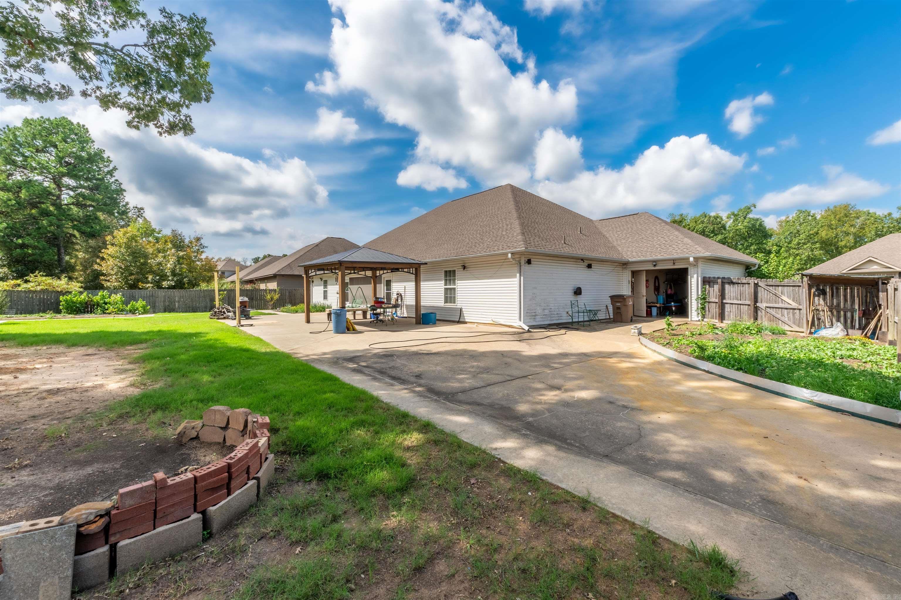 1074  Skyline  Alexander, AR
