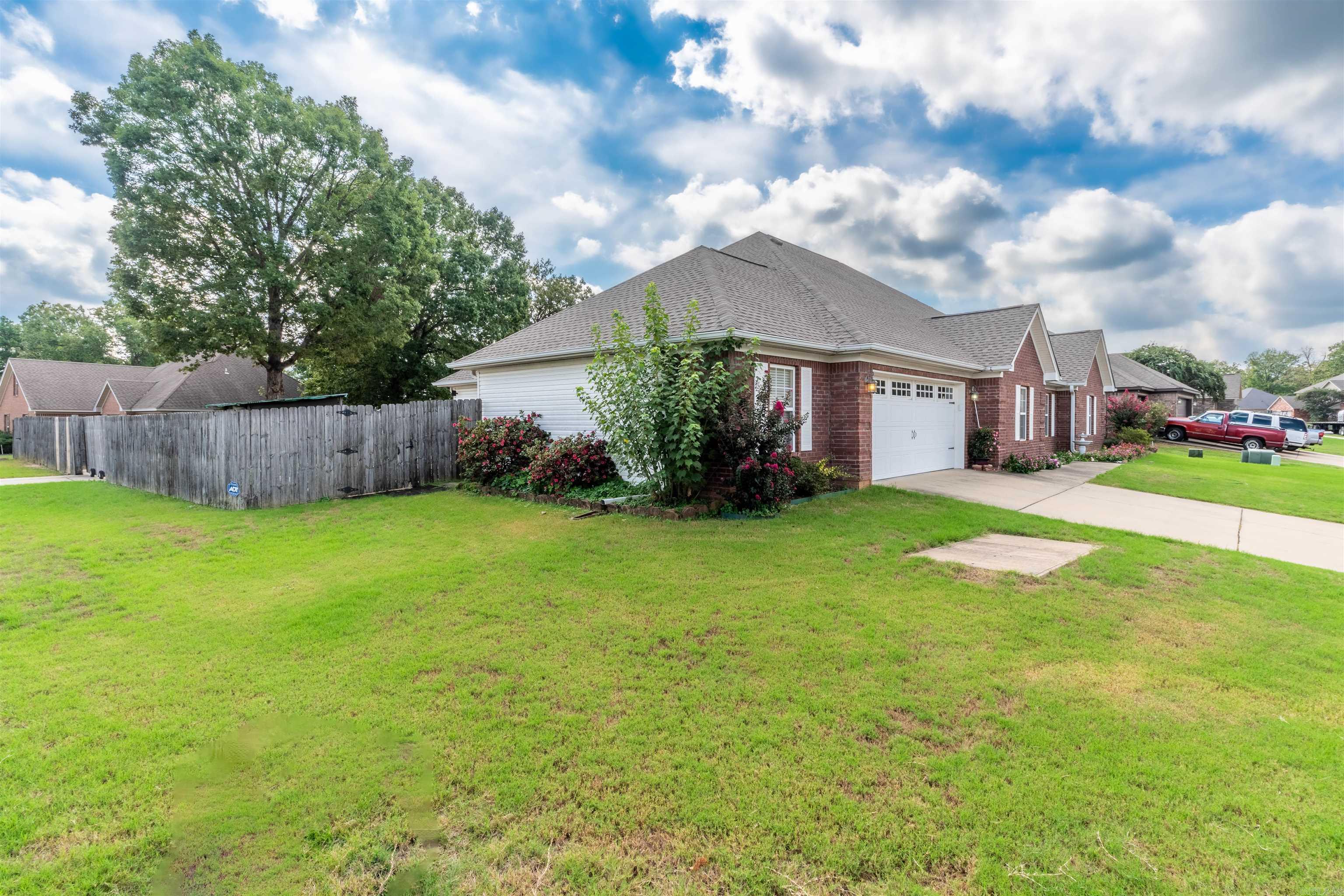 1074  Skyline  Alexander, AR