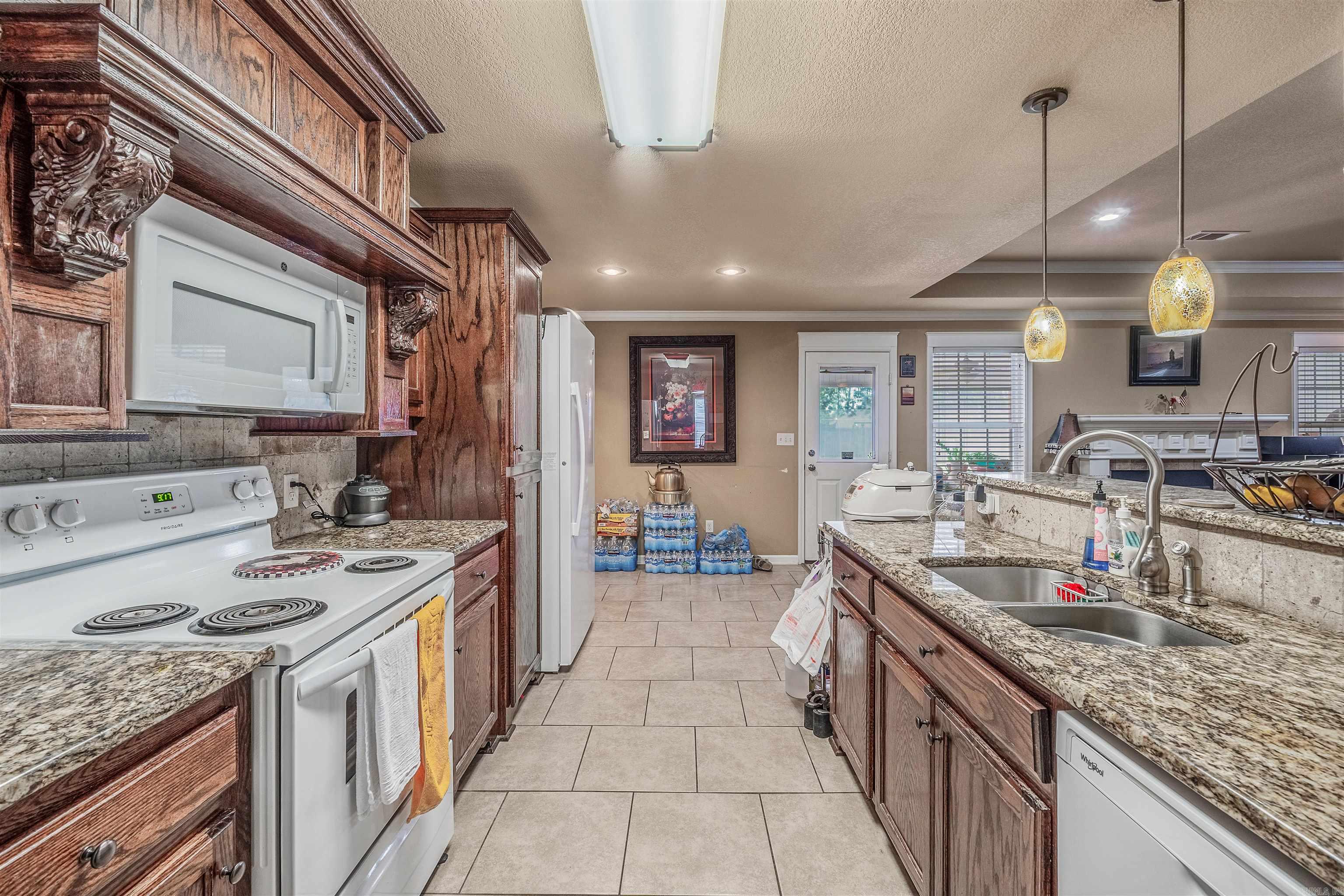 1074  Skyline  Alexander, AR