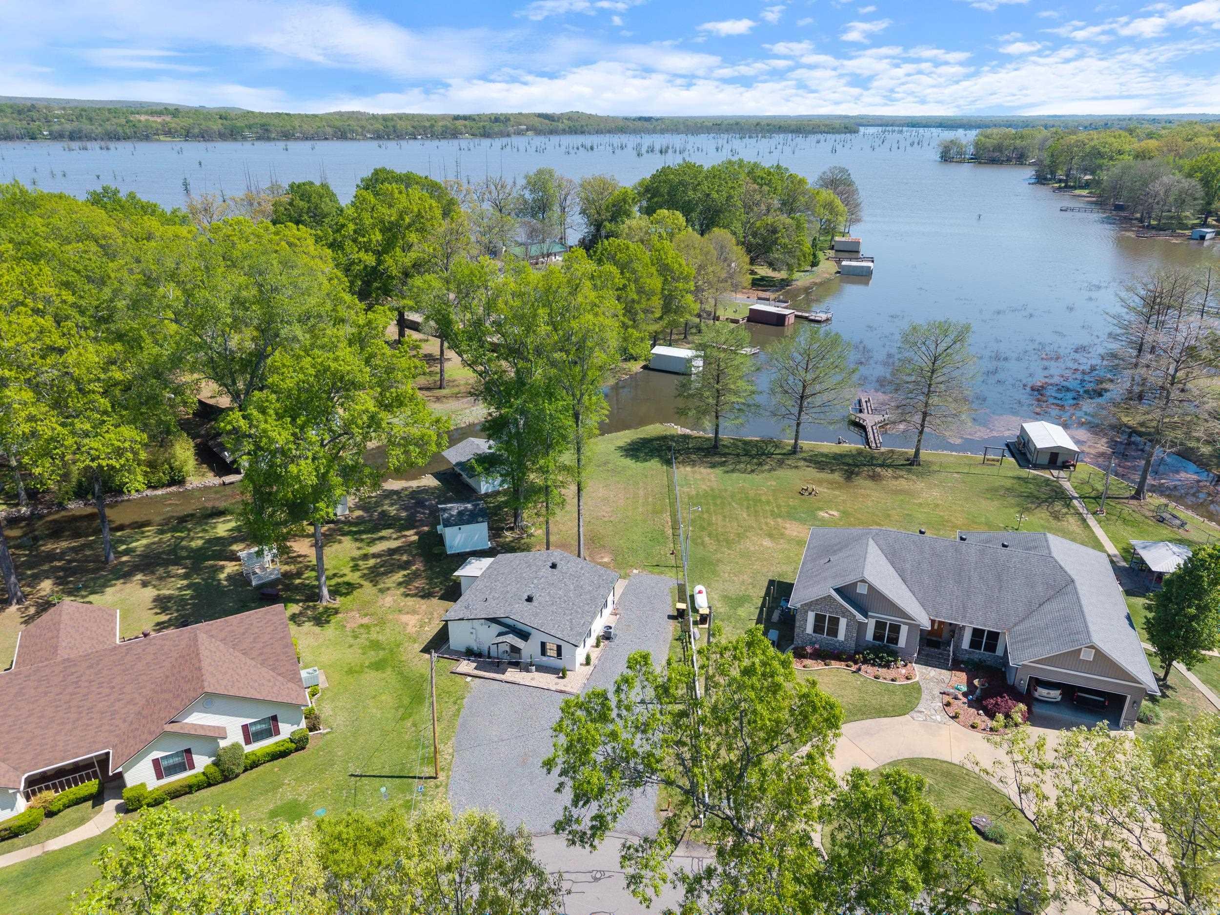 40  Roberts  Mayflower, AR