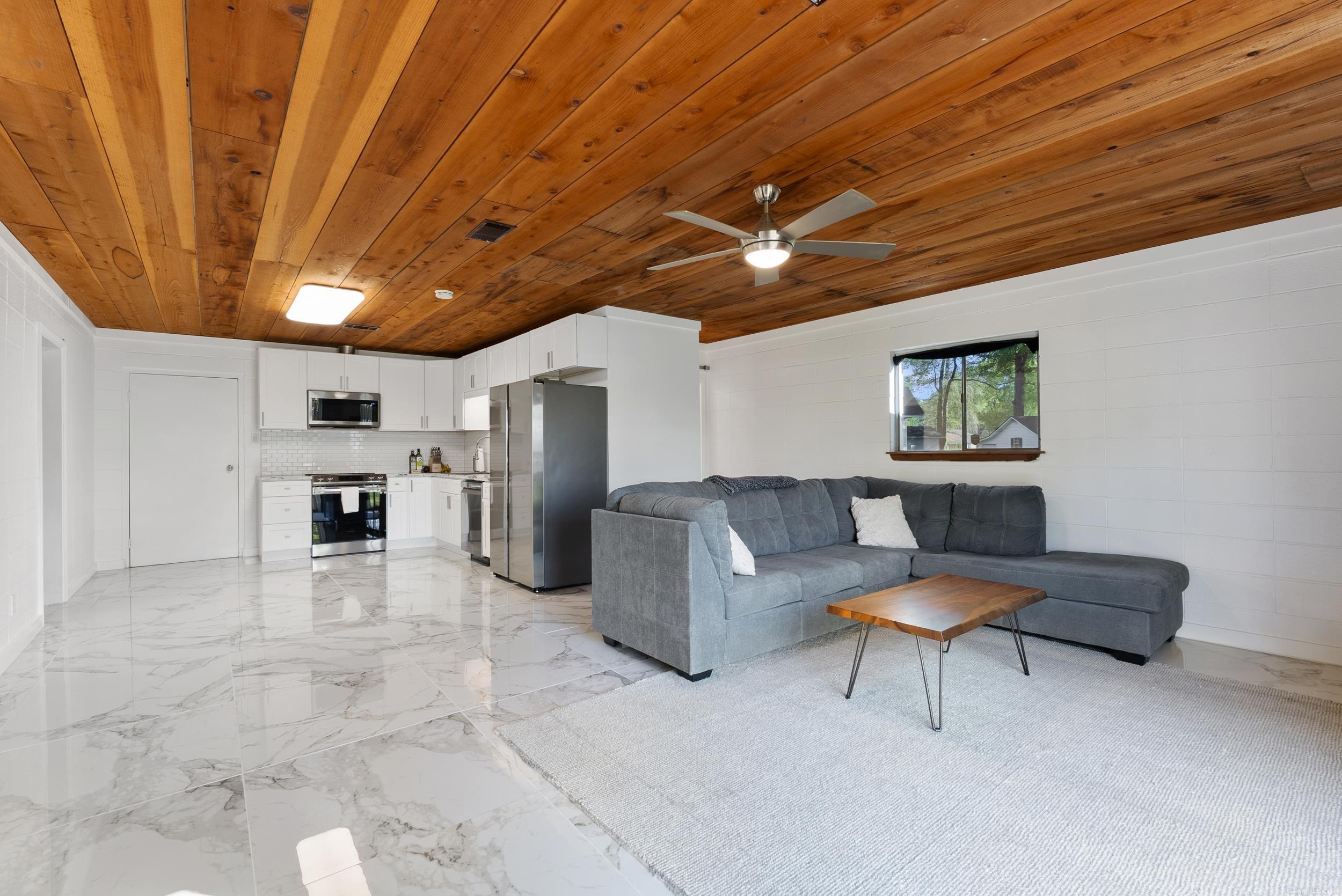 40  Roberts  Mayflower, AR