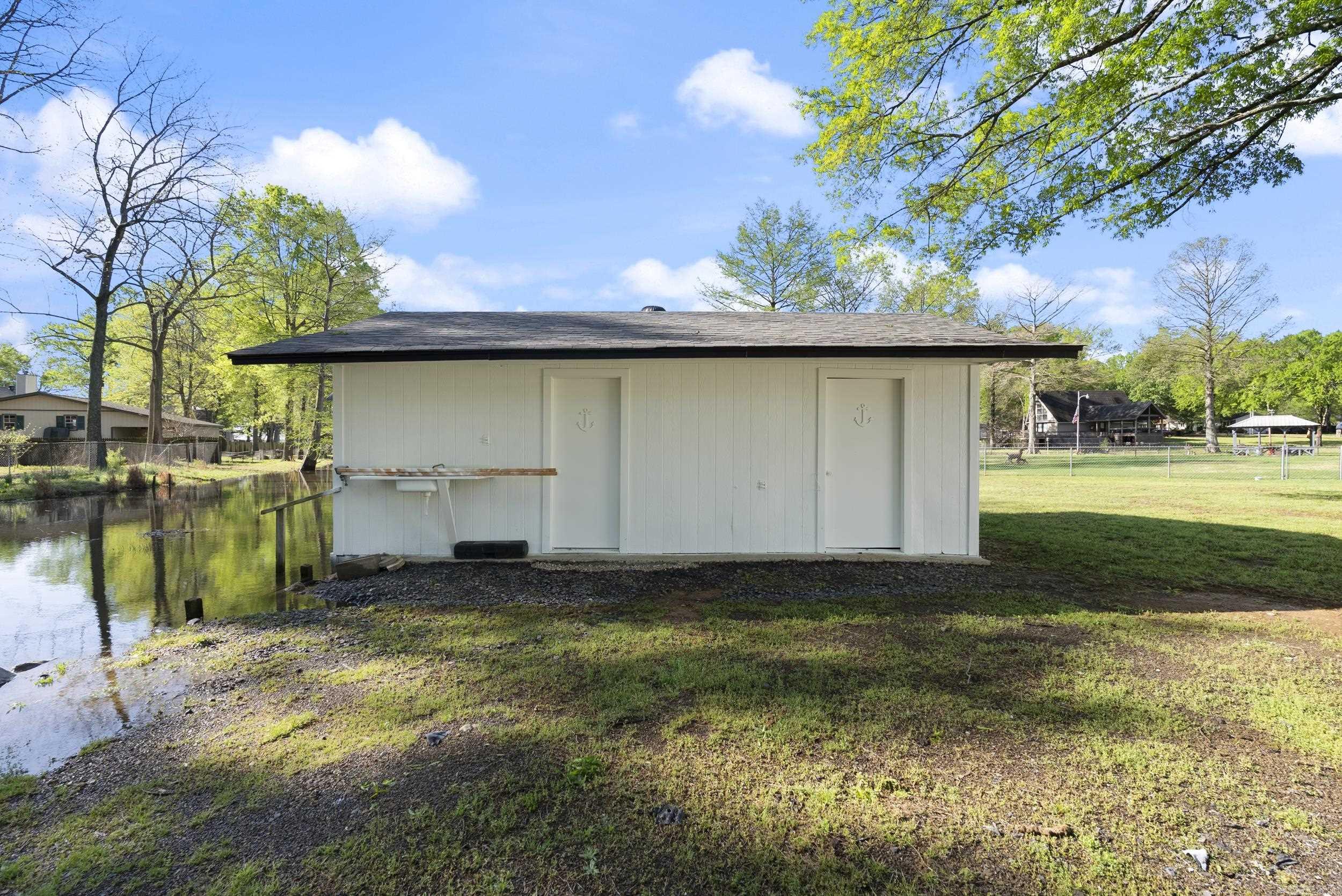 40  Roberts  Mayflower, AR
