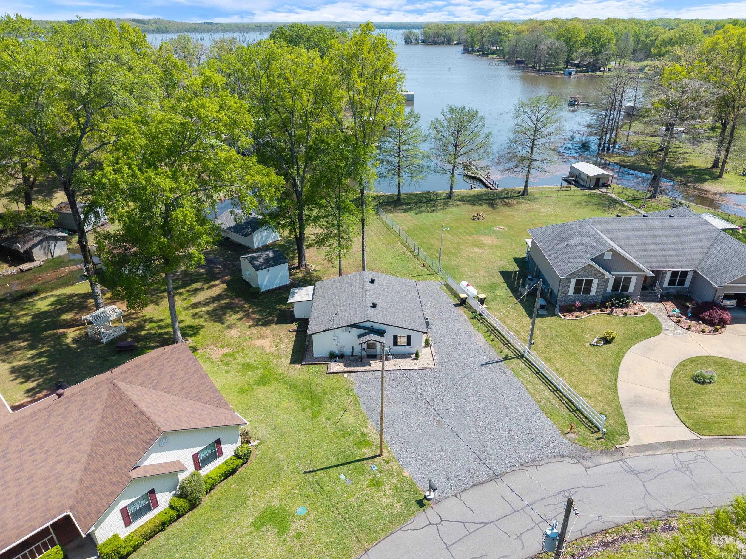 40  Roberts  Mayflower, AR