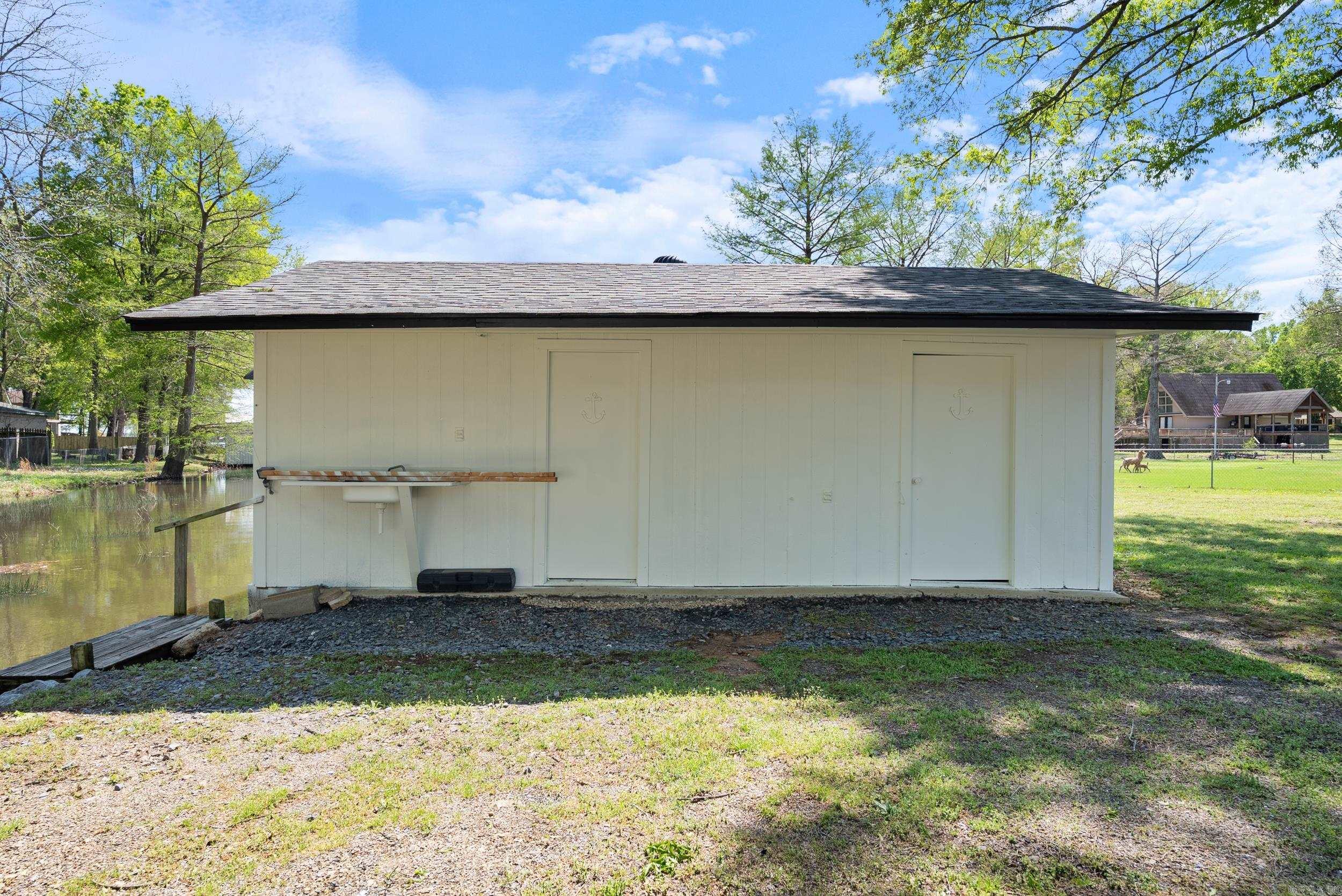 40  Roberts  Mayflower, AR