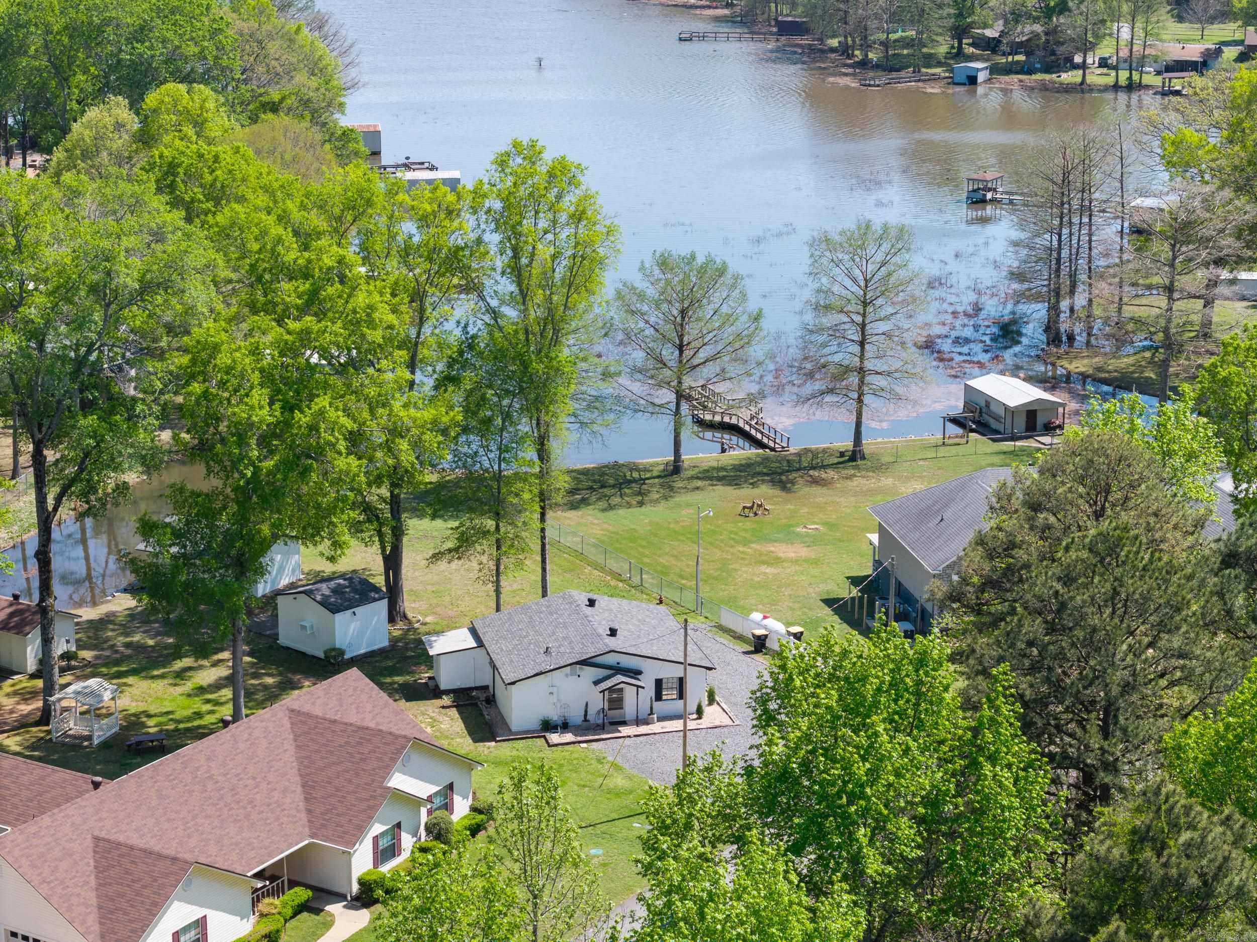 40  Roberts  Mayflower, AR