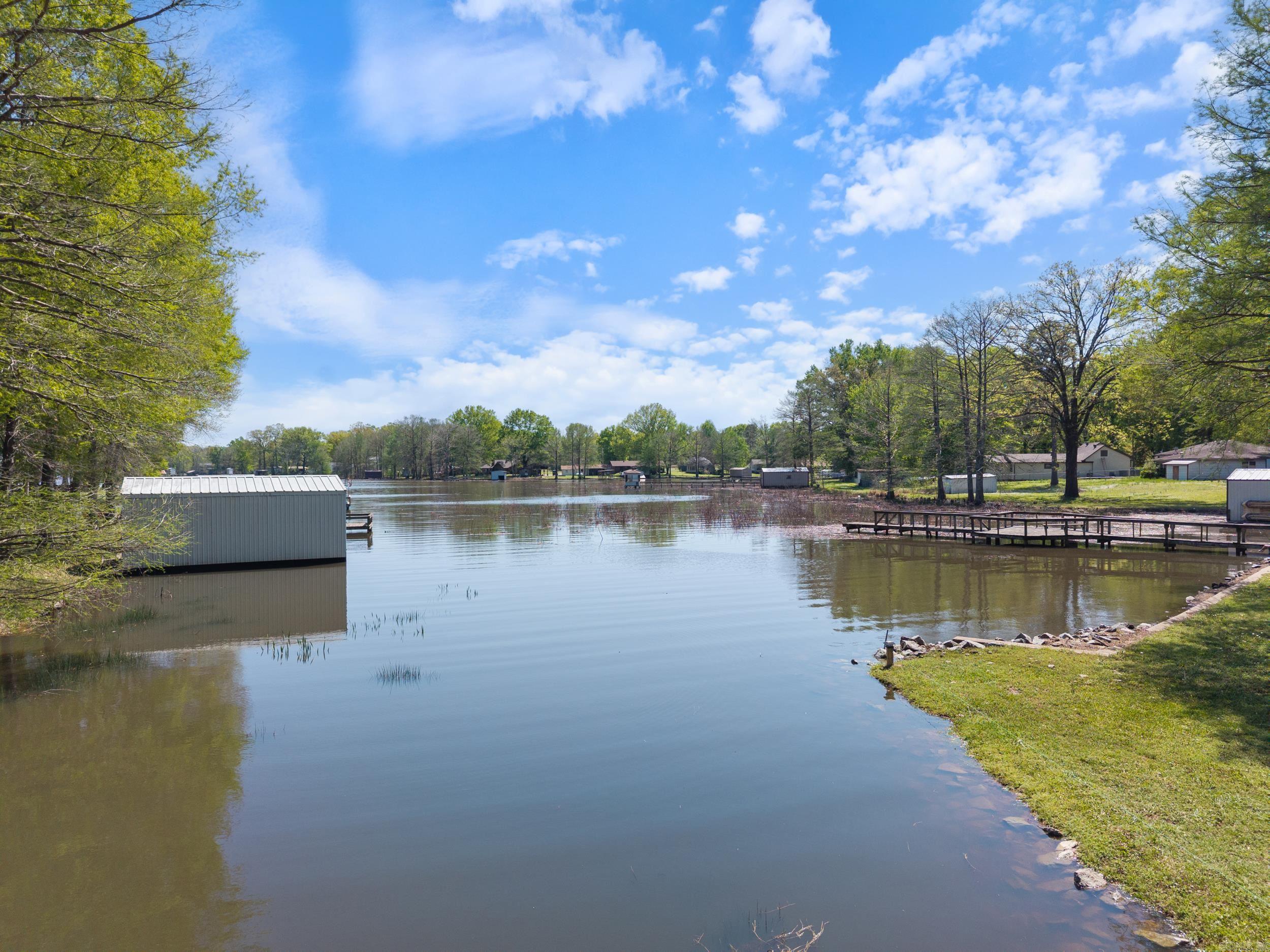 40  Roberts  Mayflower, AR