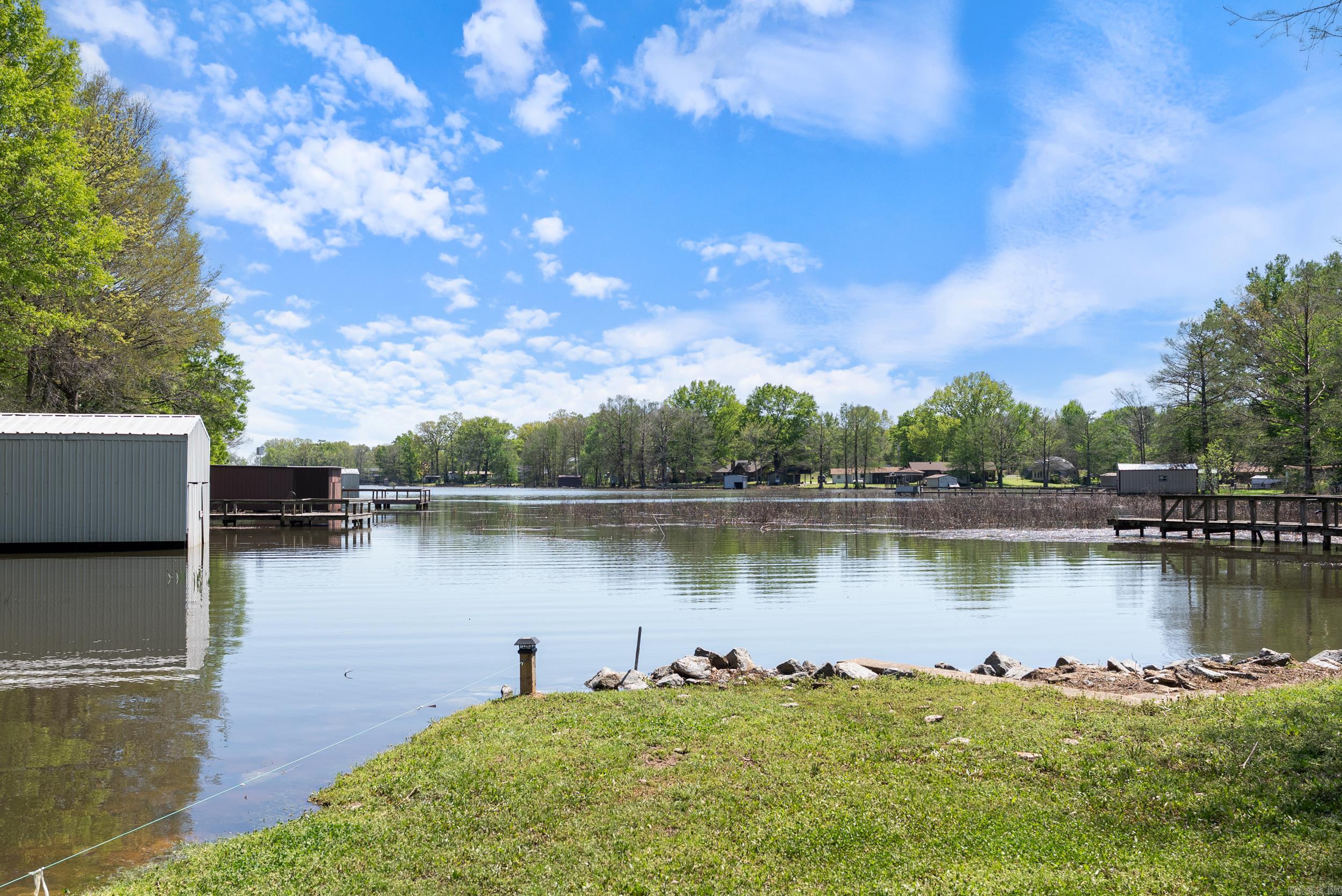 40  Roberts  Mayflower, AR