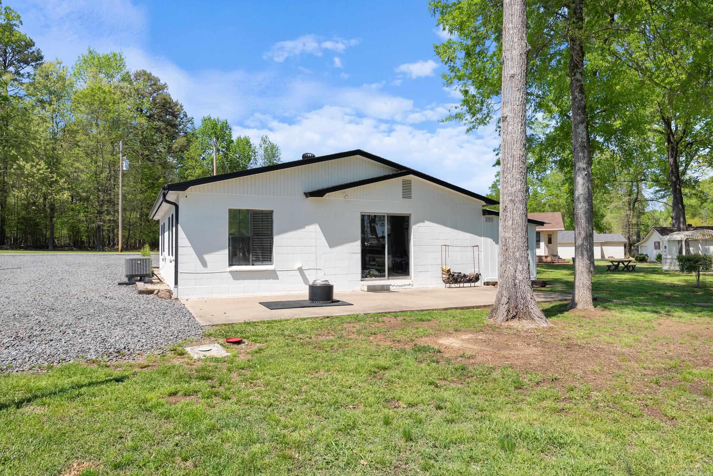40  Roberts  Mayflower, AR