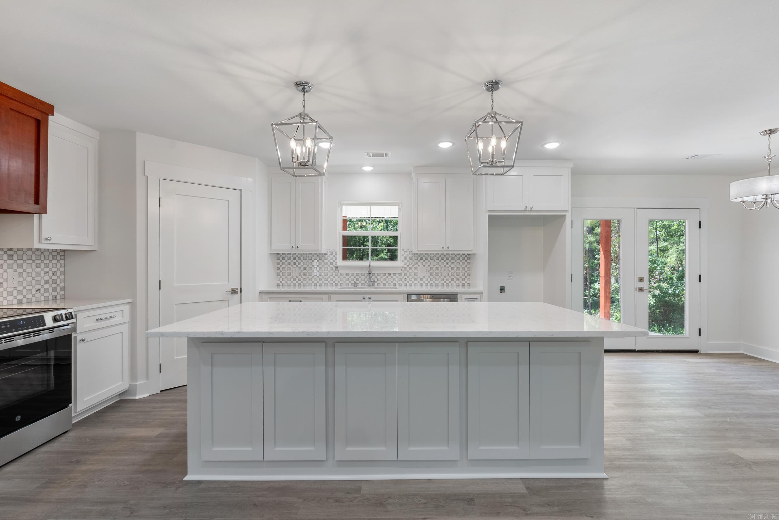 9  Pine Mountain Drive  Conway, AR