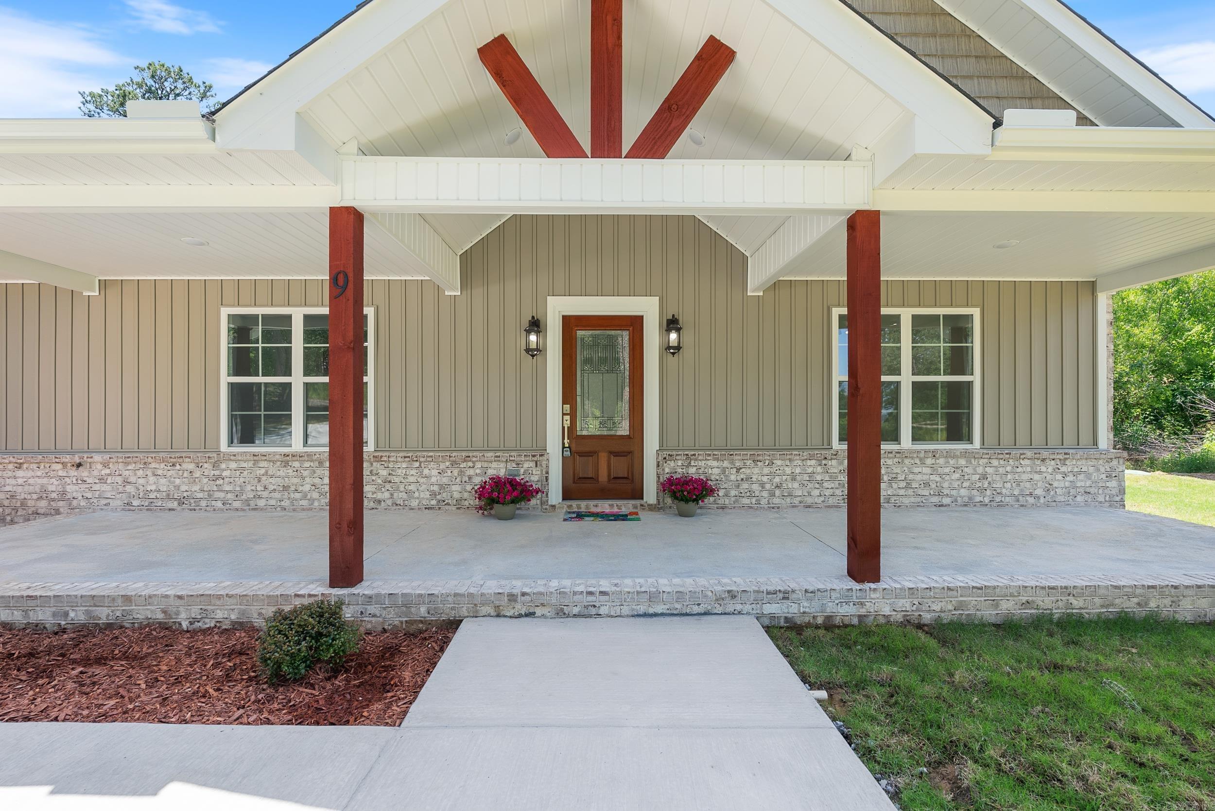 9  Pine Mountain Drive  Conway, AR