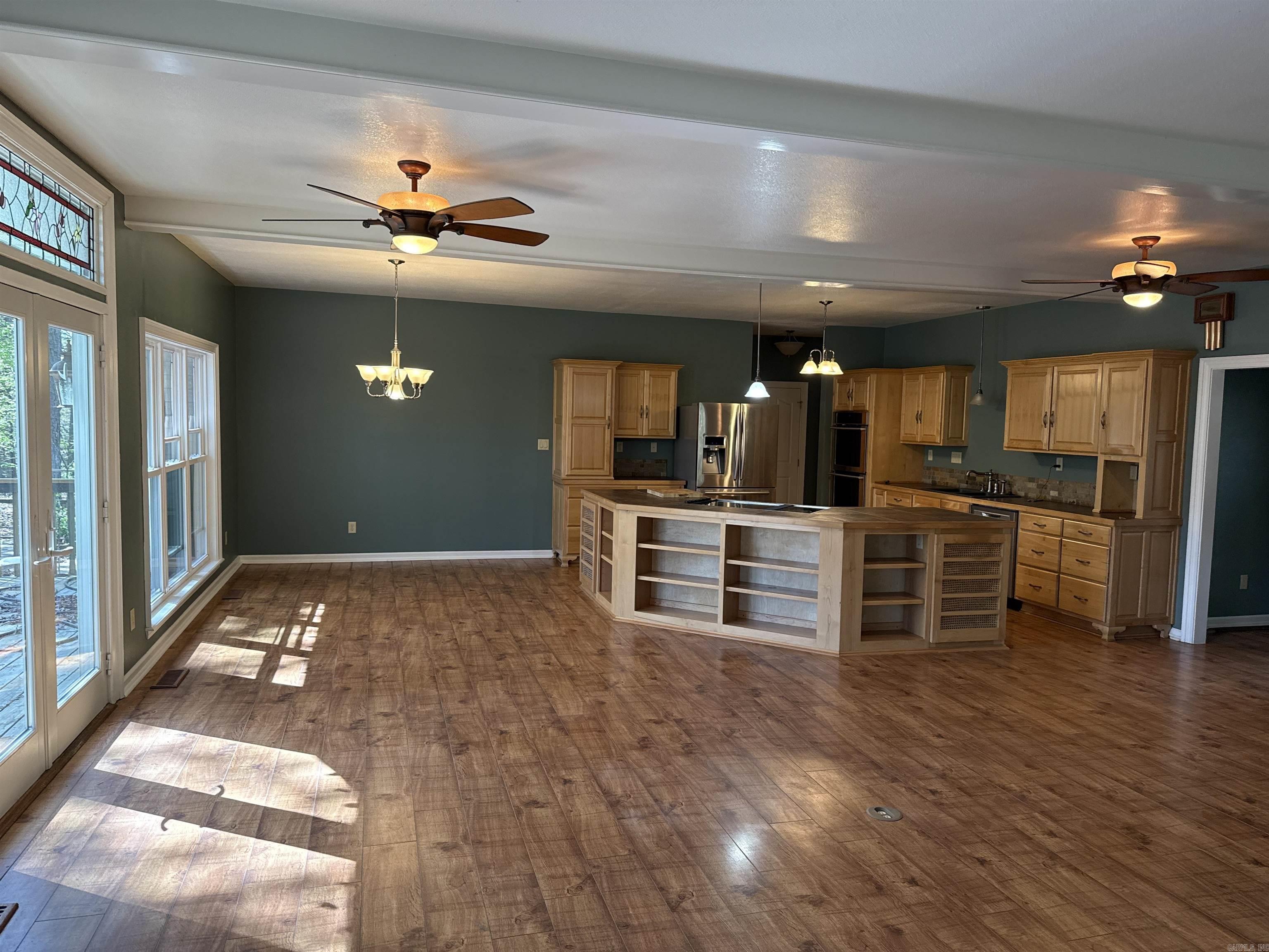 233  Rock Hill  Fairfield Bay, AR