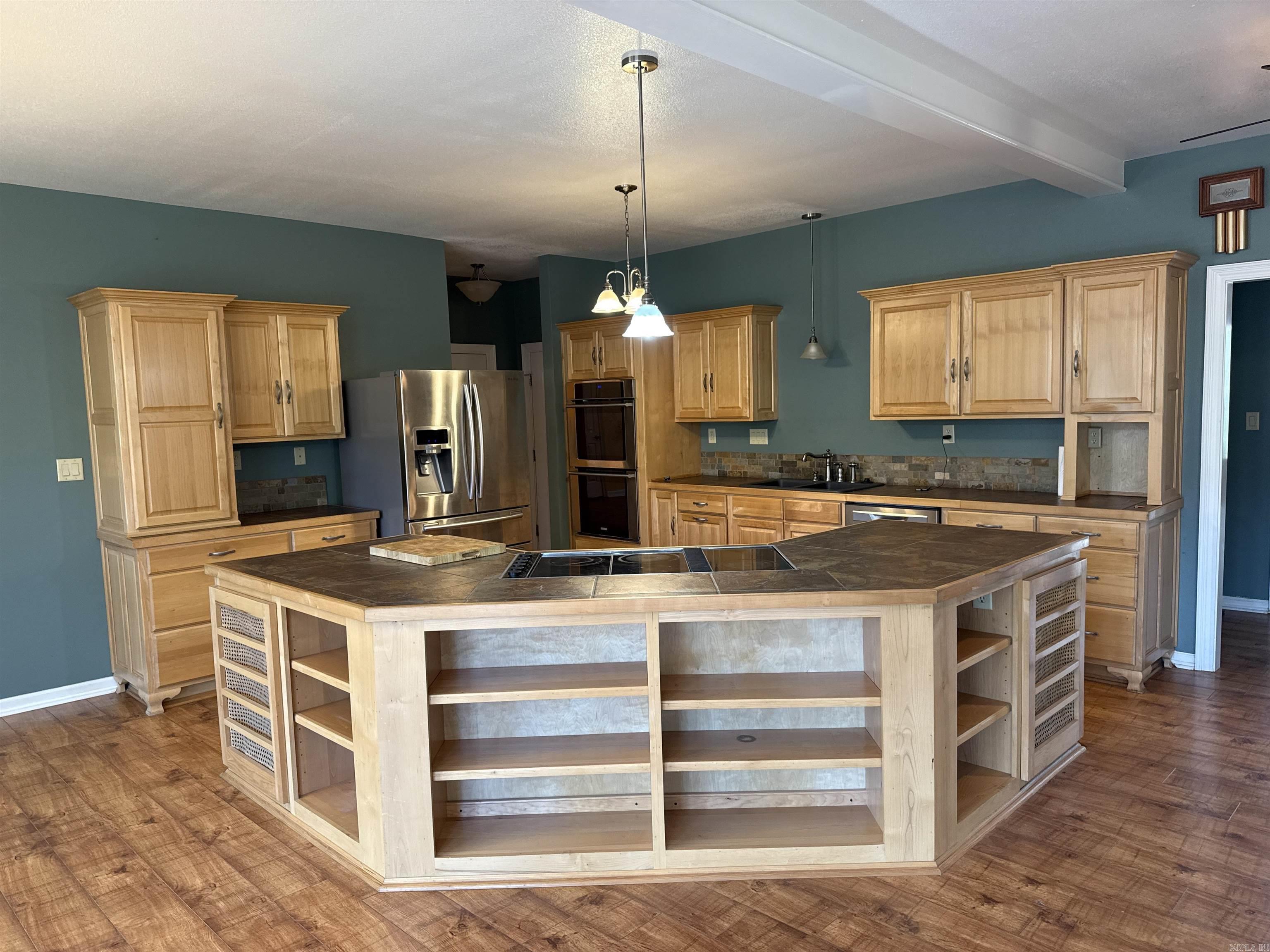 233  Rock Hill  Fairfield Bay, AR