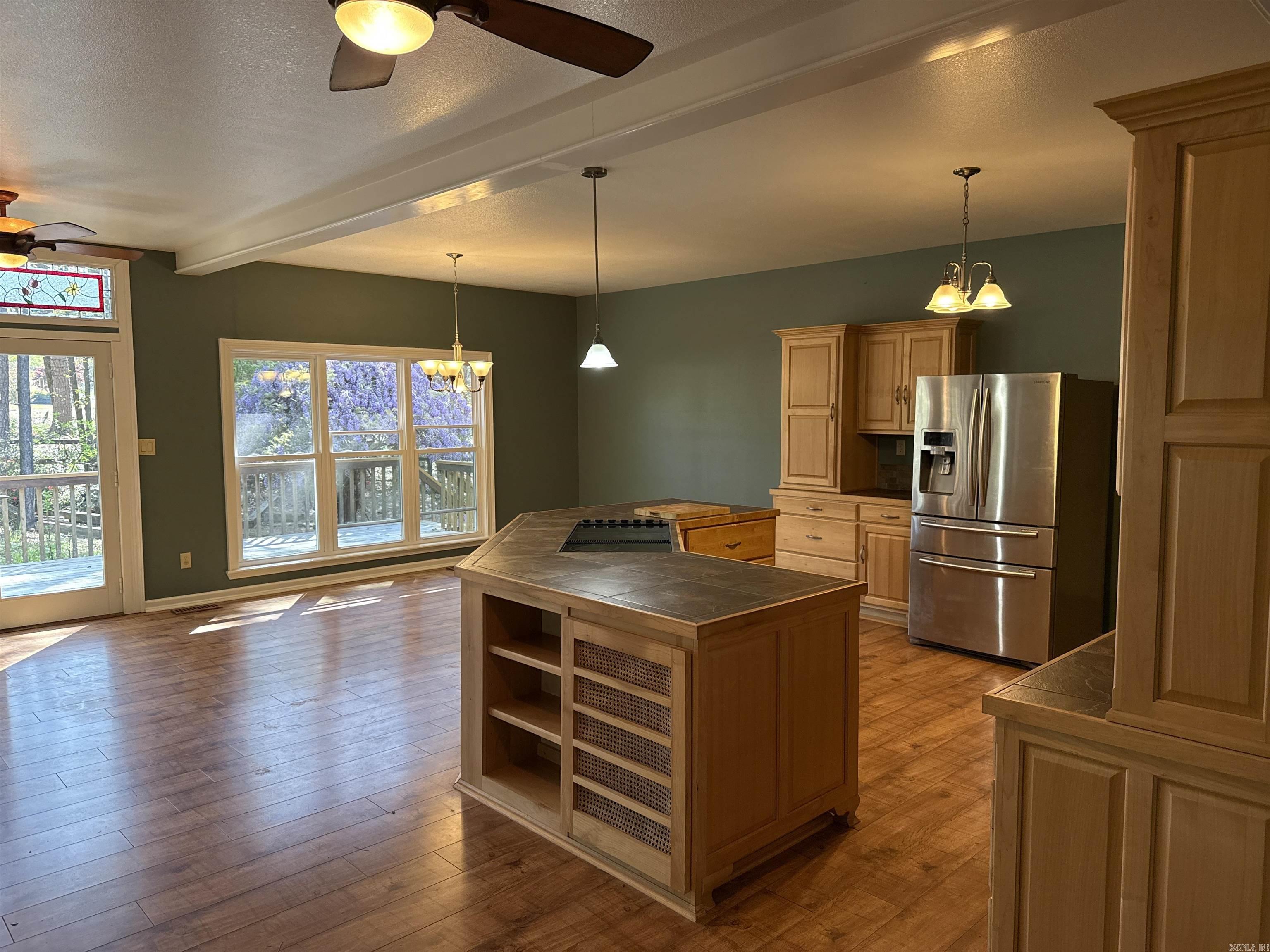 233  Rock Hill  Fairfield Bay, AR