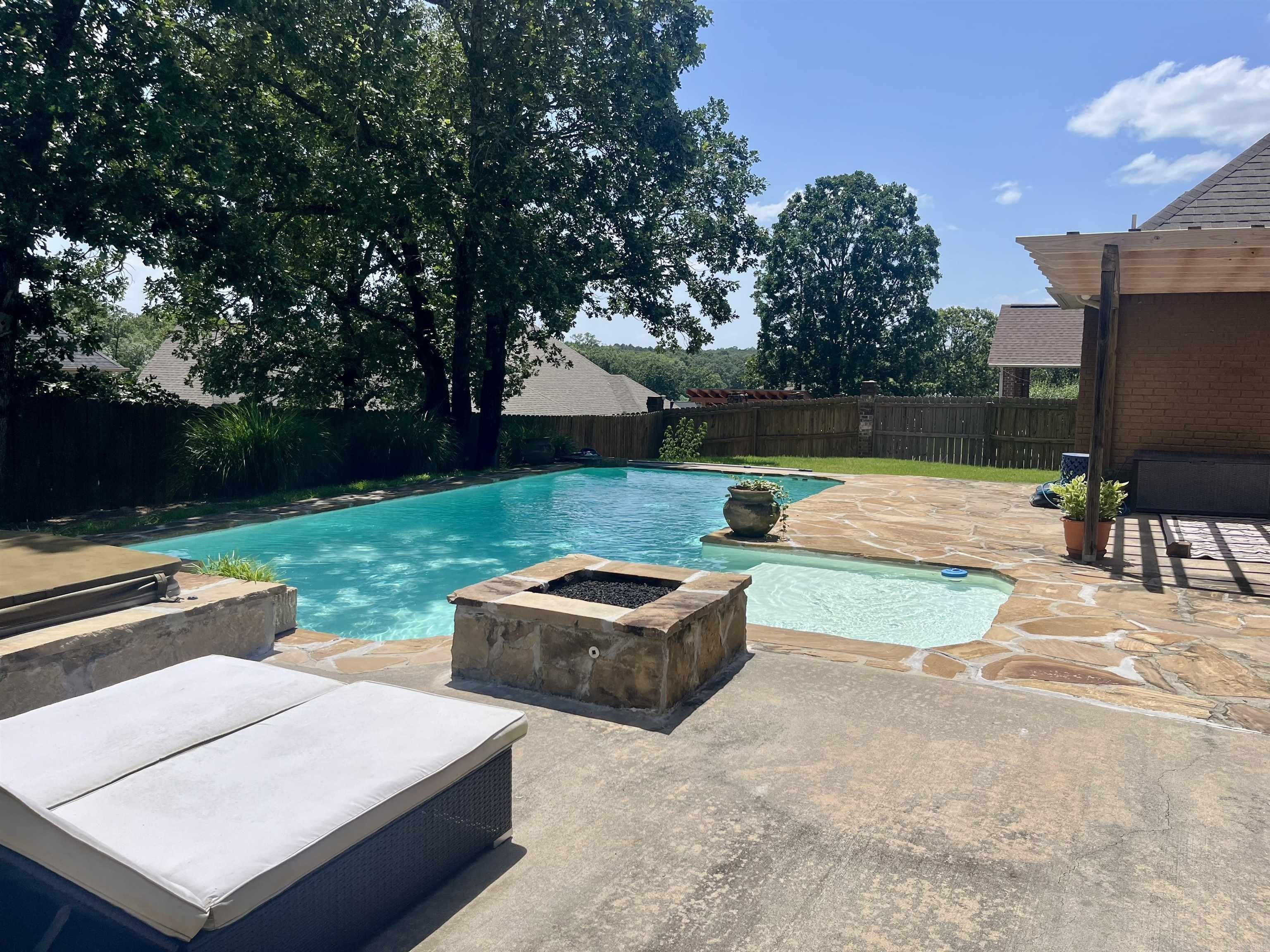 813 Cascade Dr  Cabot, AR