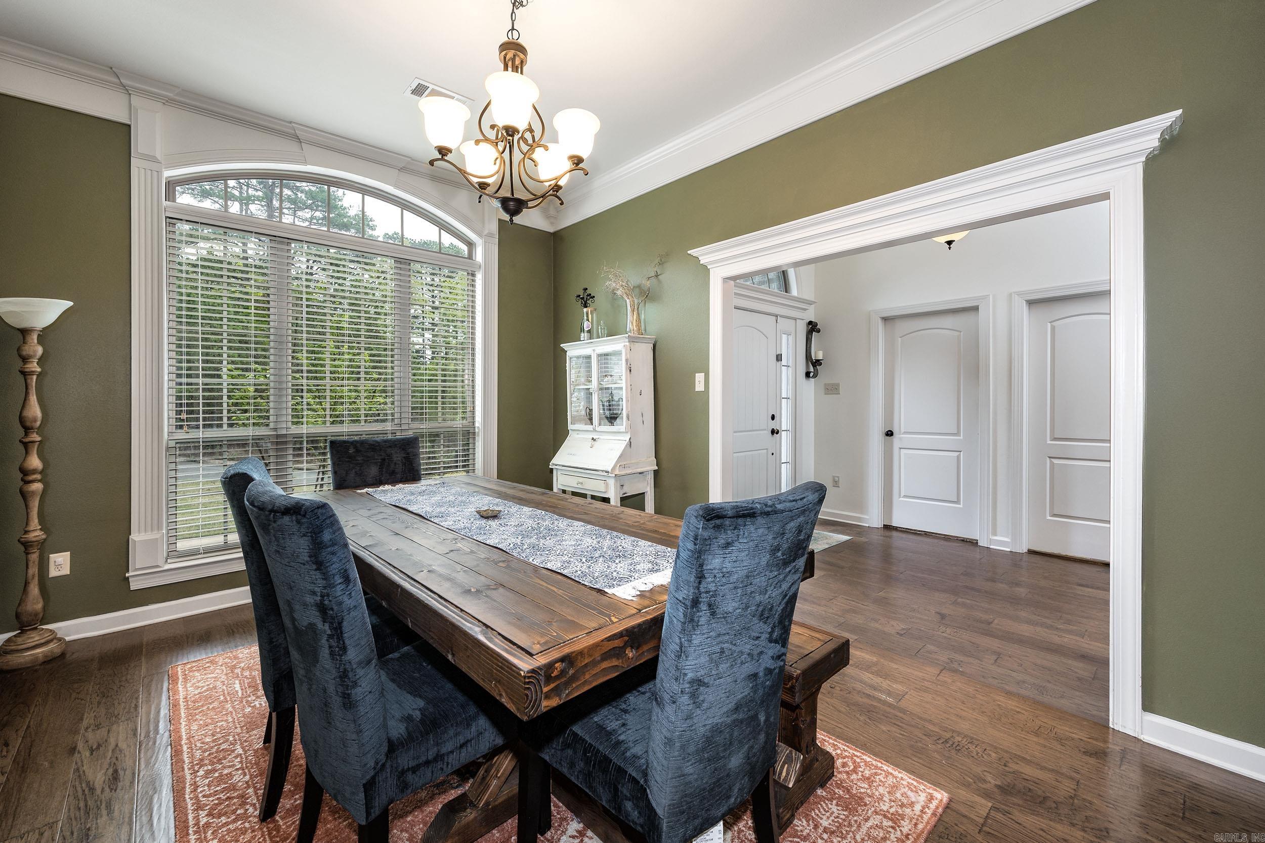 124  Crestview Dr  Maumelle, AR