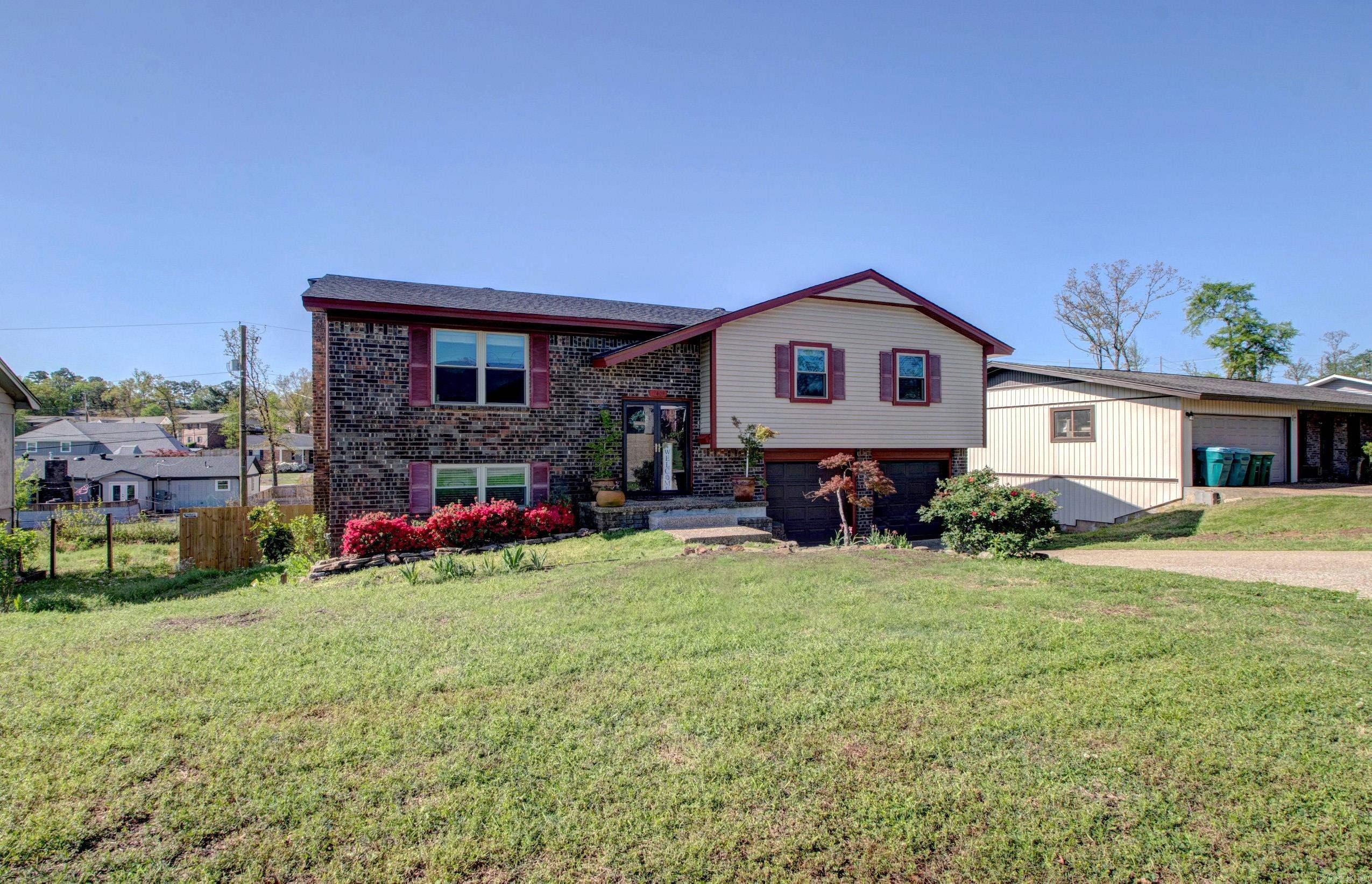 11409 E Stoney Point  Little Rock, AR
