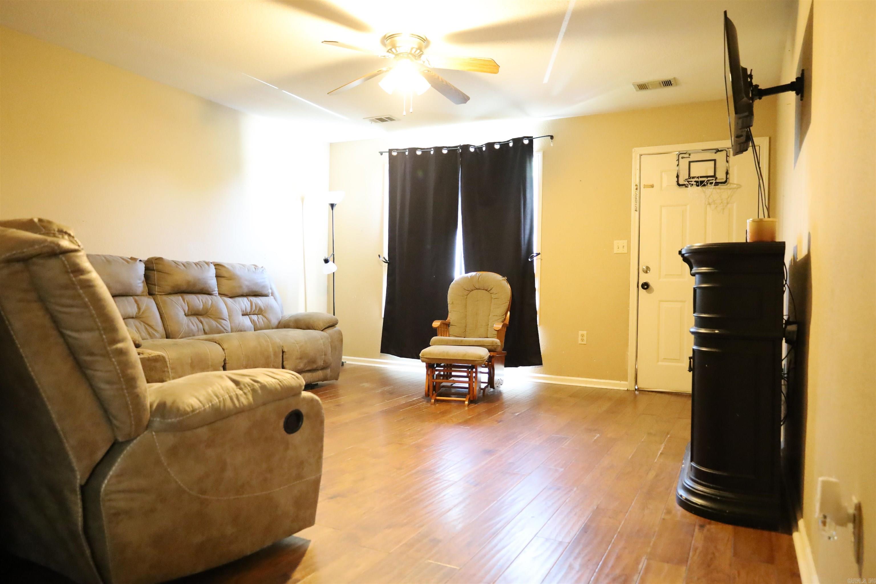 5703 and 5705  Cedar St  Paragould, AR