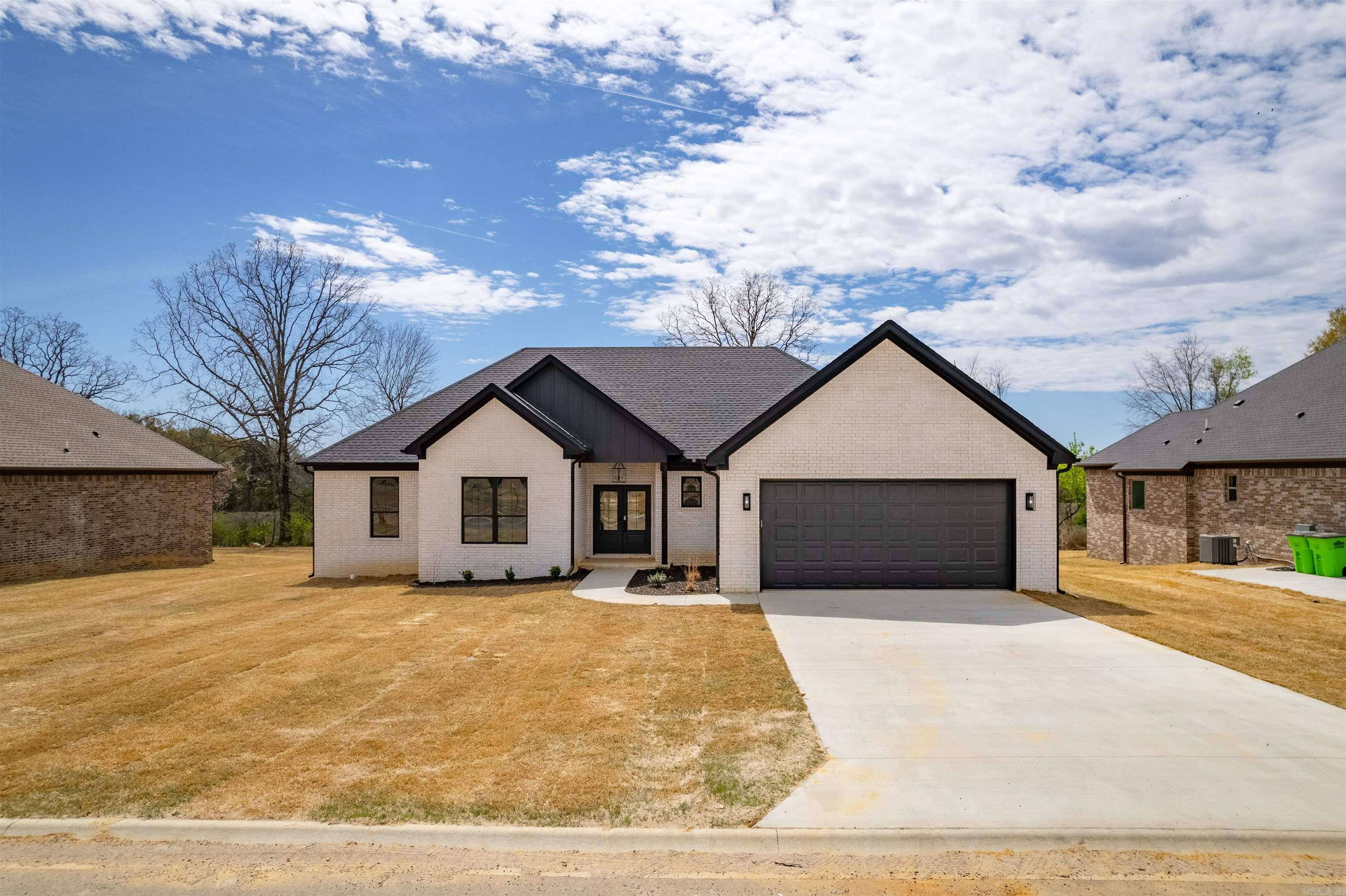 240  Michelle  Beebe, AR
