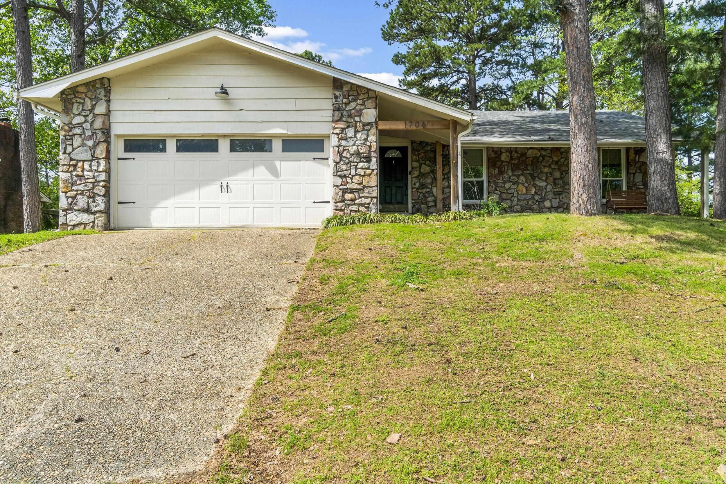 1706  Shumate  Little Rock, AR