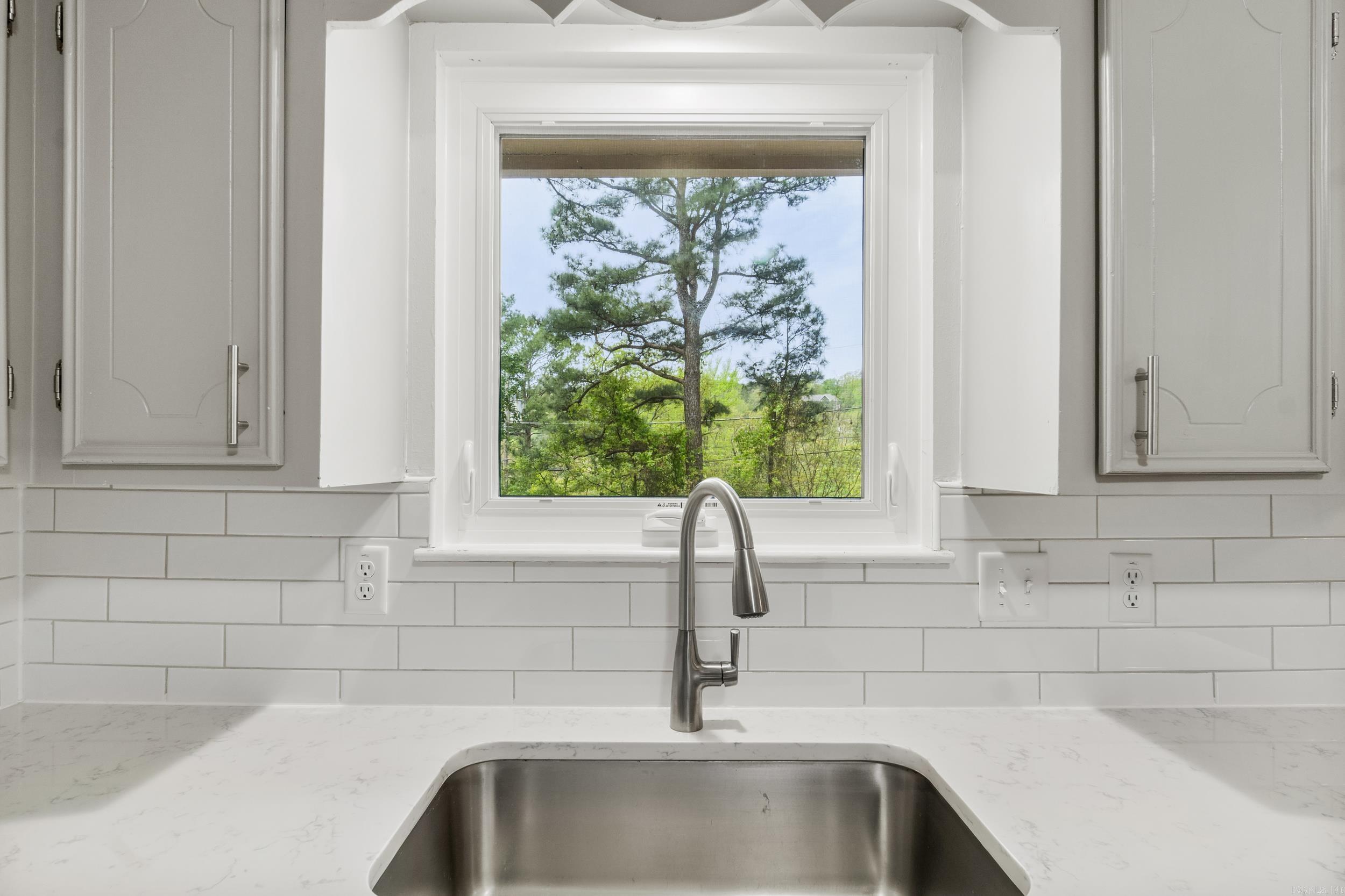 1706  Shumate  Little Rock, AR