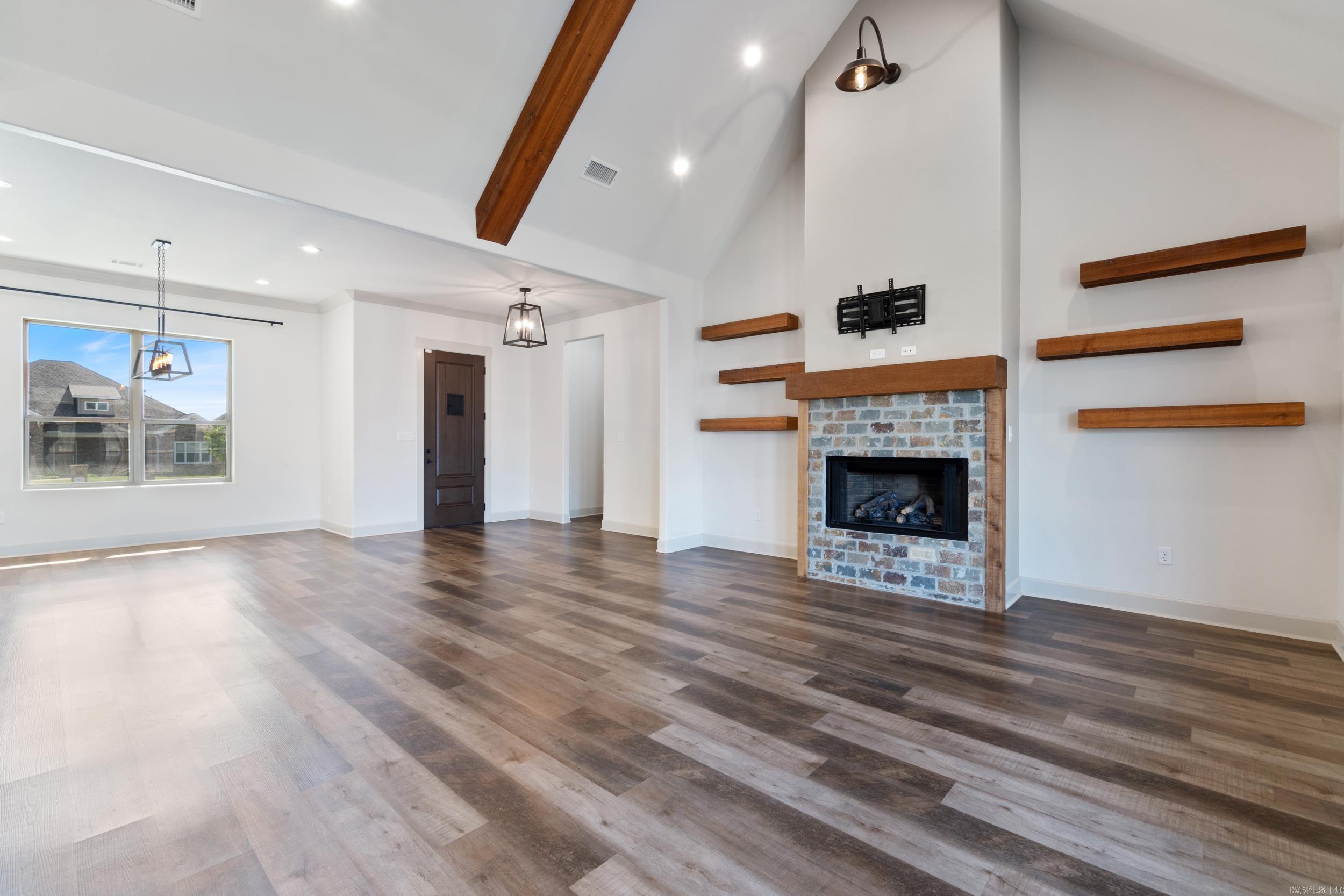 106  Natural  Maumelle, AR