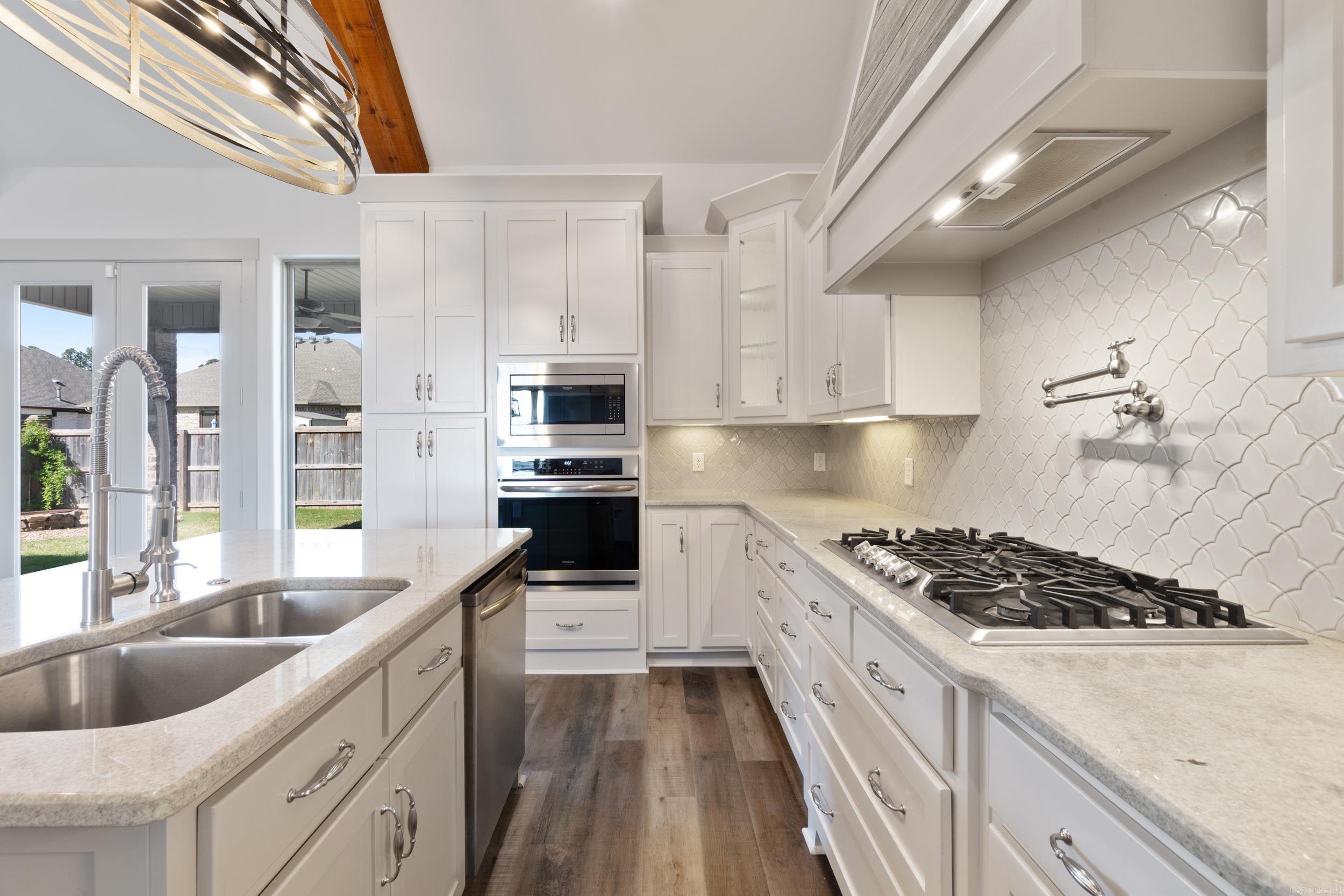 106  Natural  Maumelle, AR