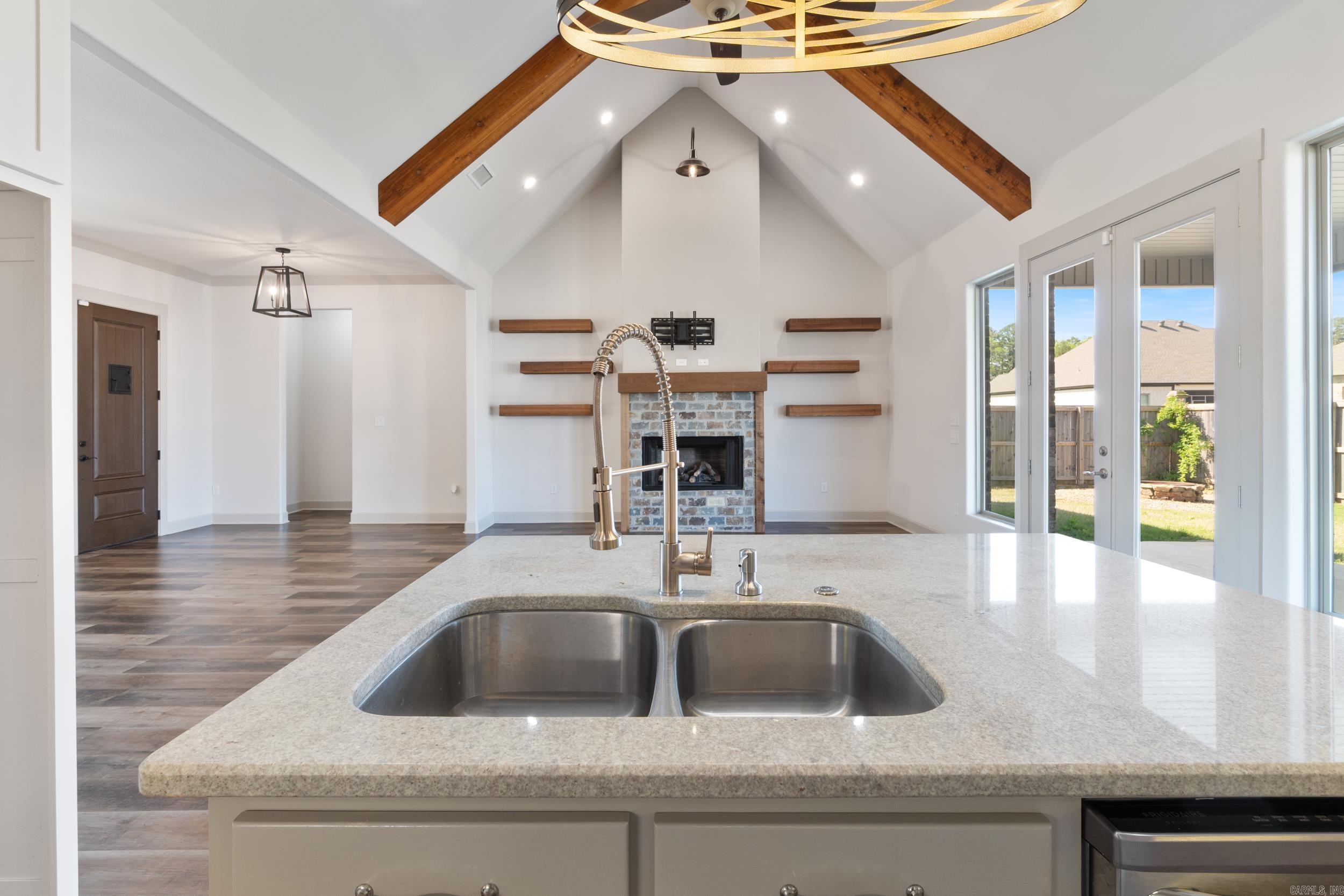 106  Natural  Maumelle, AR