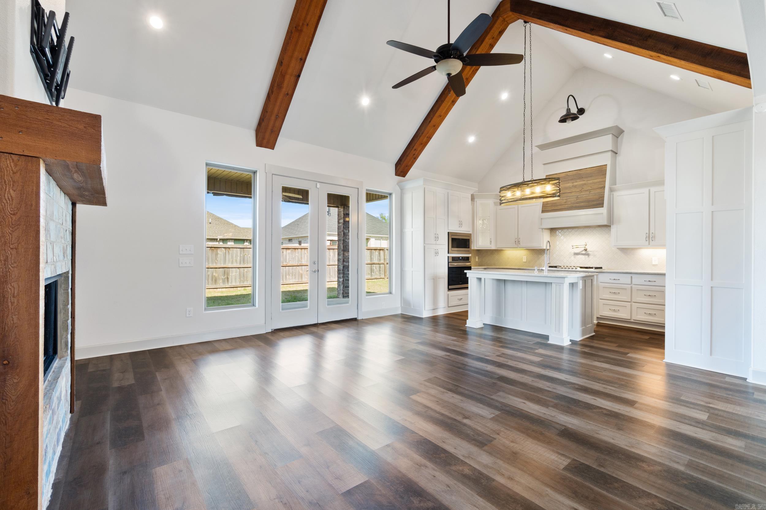 106  Natural  Maumelle, AR